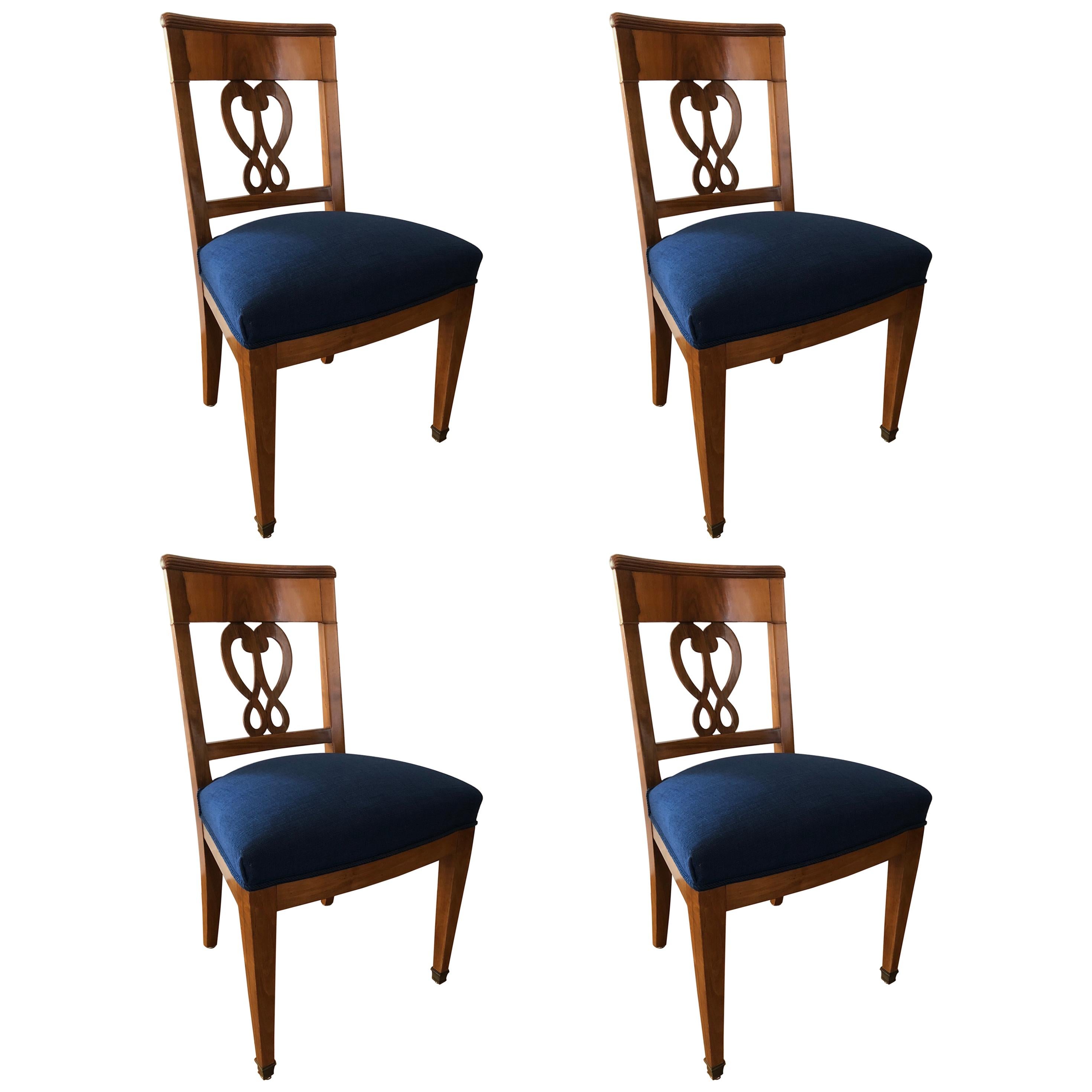 Ensemble de quatre chaises Biedermeier, Suisse, datant d'environ 1820-1830