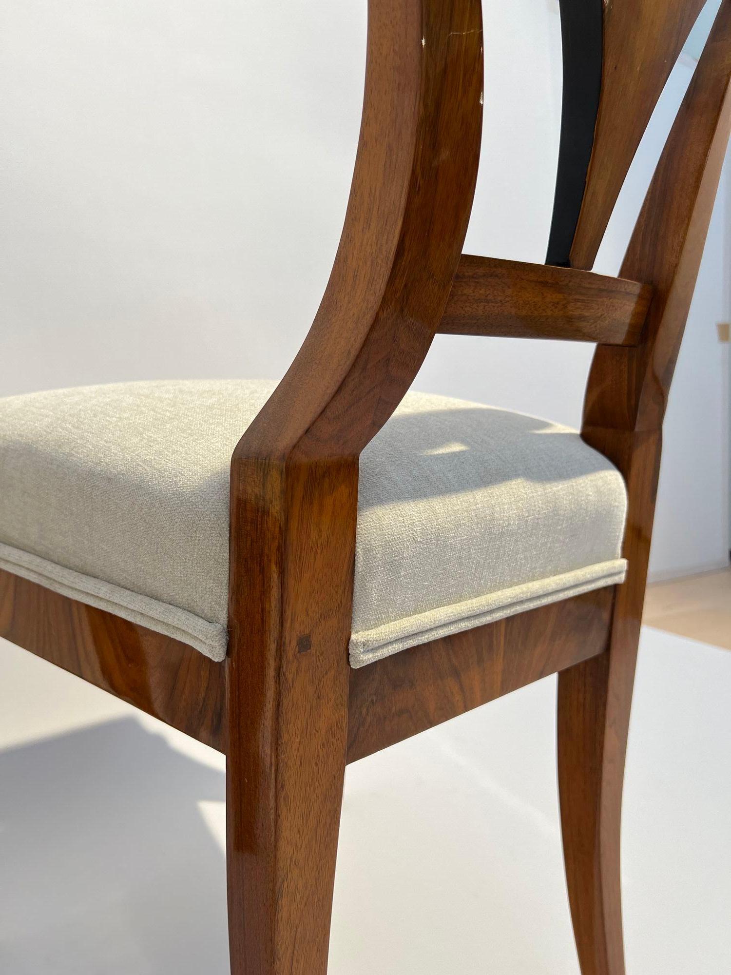 Ensemble de quatre chaises à pelle Biedermeier, noyer, encre, Autriche vers 1830 en vente 12