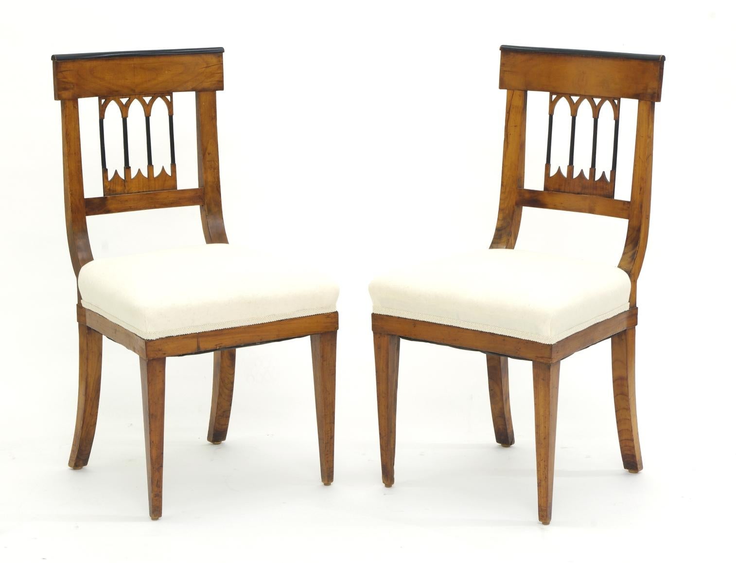 German Set of Four Biedermeier Side Chairs, circa 1810-1820 For Sale