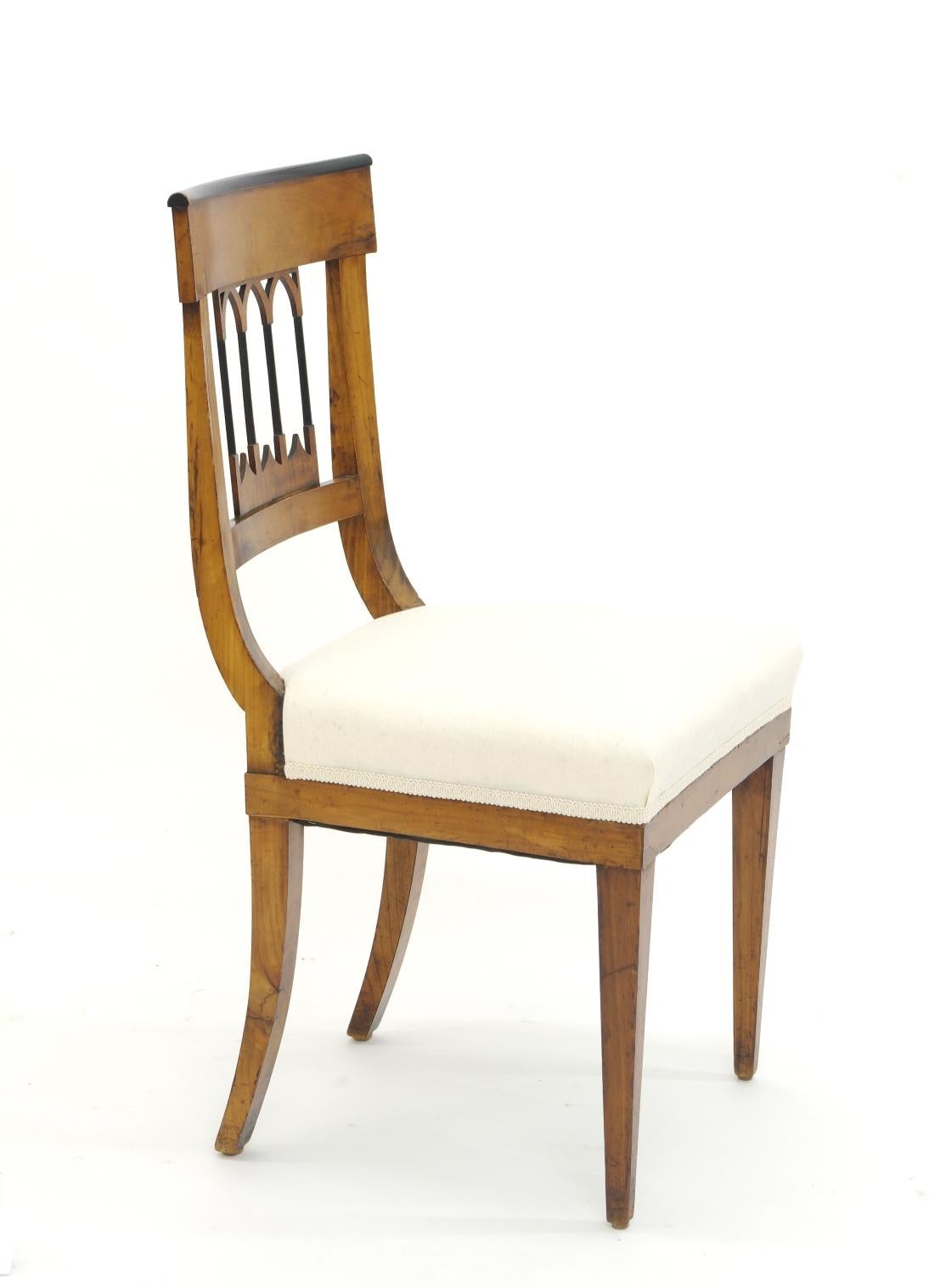 19th Century Set of Four Biedermeier Side Chairs, circa 1810-1820 For Sale