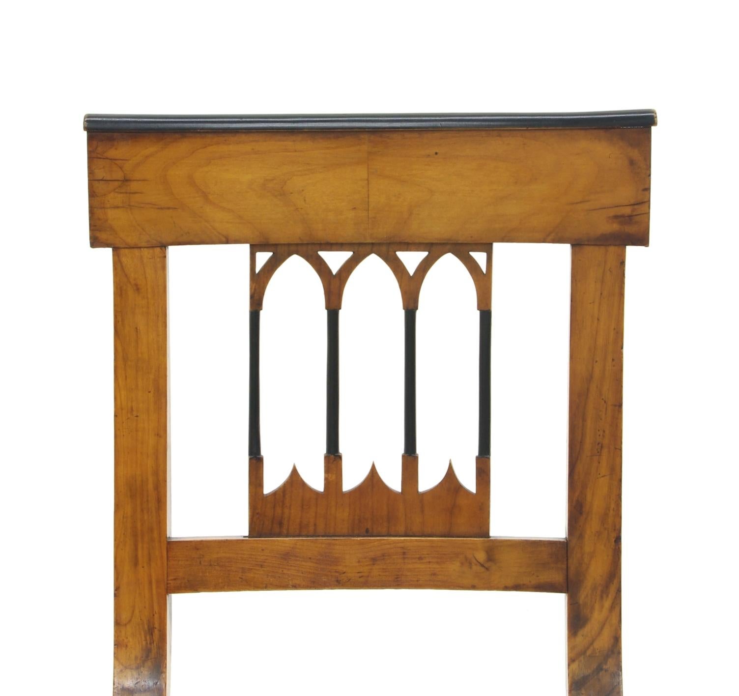 Set of Four Biedermeier Side Chairs, circa 1810-1820 For Sale 2