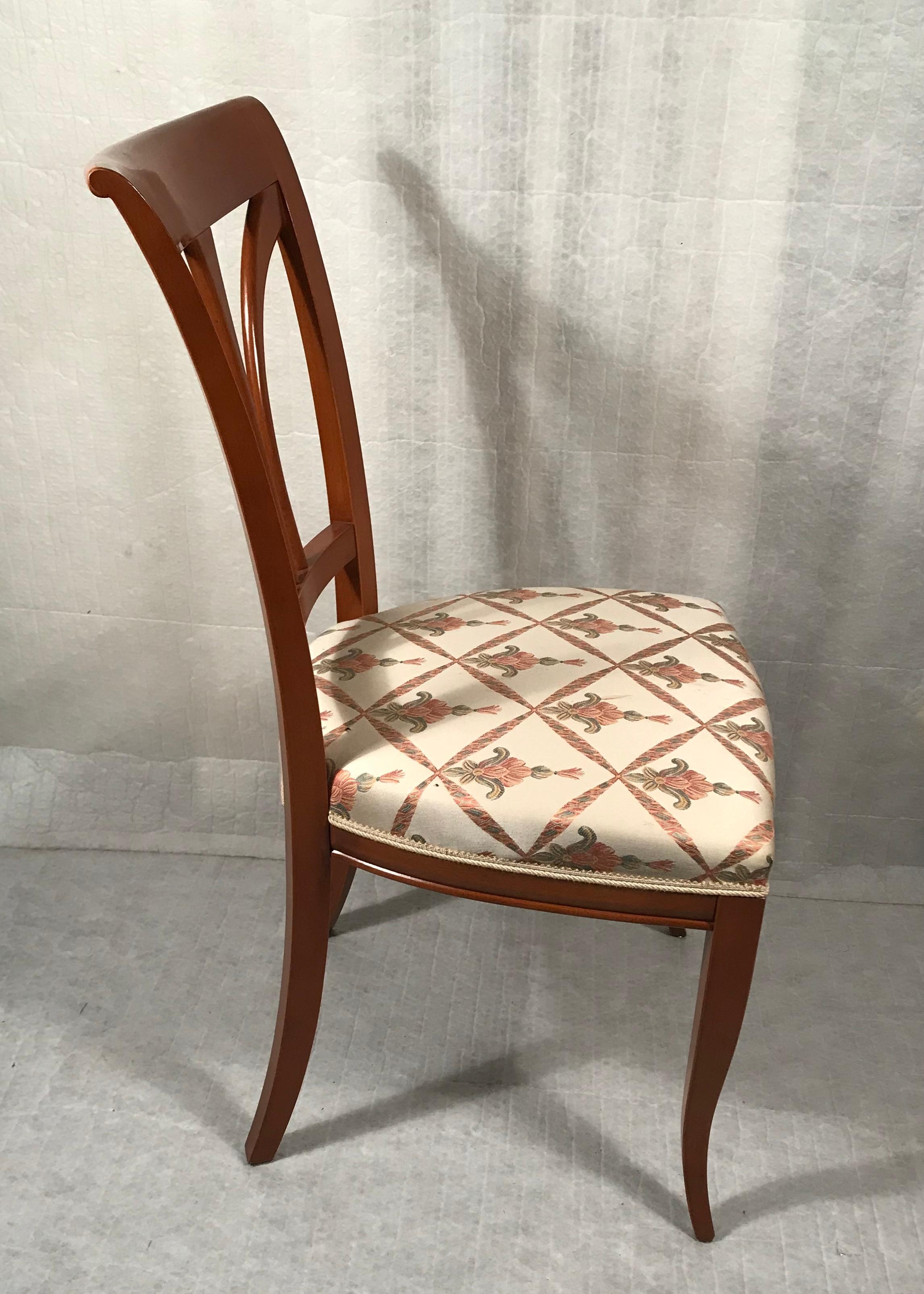 Set di quattro sedie da pranzo in stile Biedermeier, XX secolo In condizioni buone in vendita a Leimen, DE