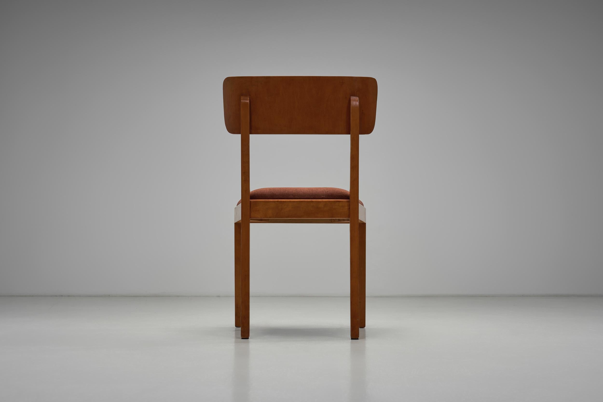 Ensemble de quatre chaises de salle à manger en bouleau, Suède, années 1940 6