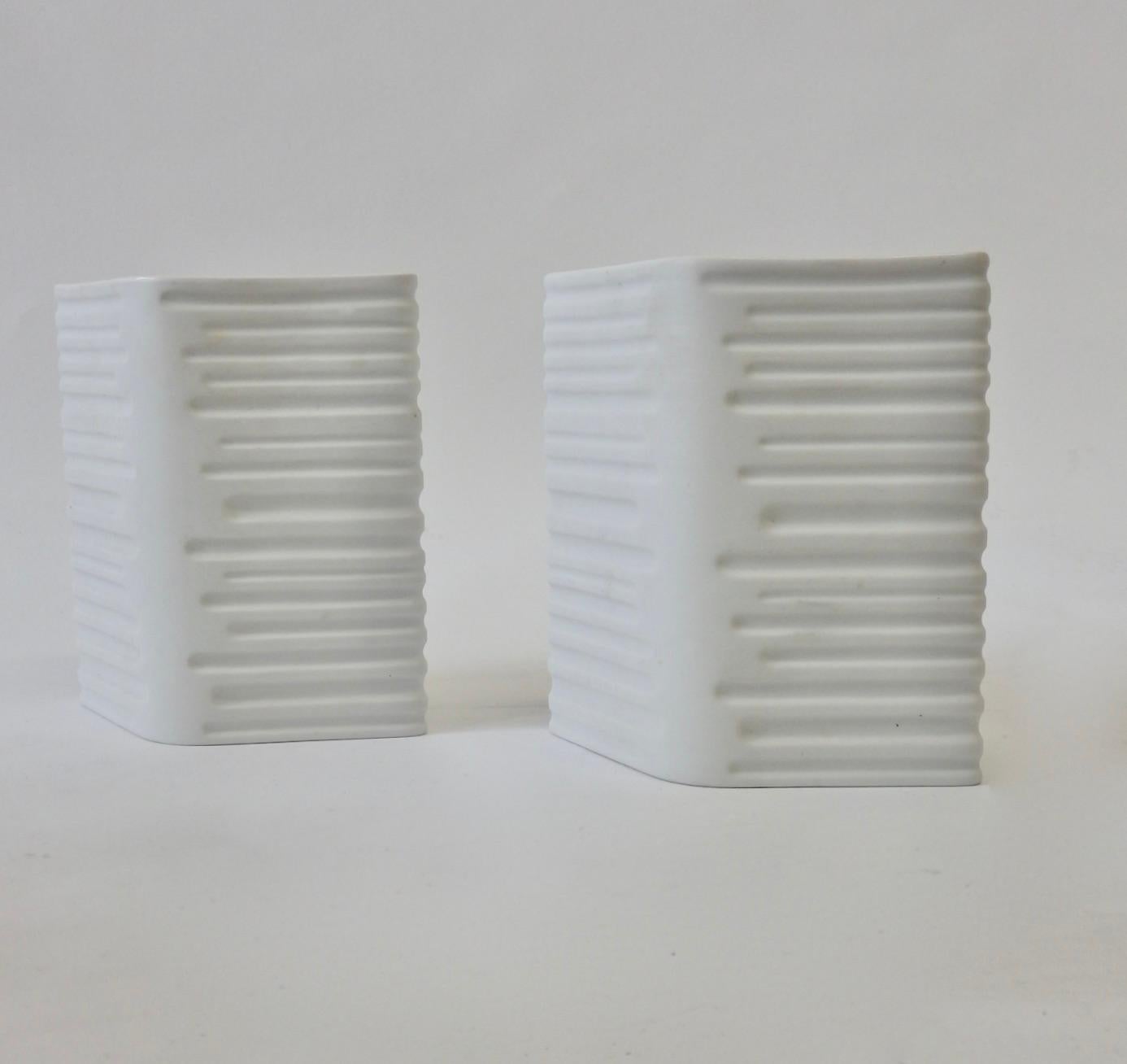 Porcelaine Ensemble de quatre vases Heinrich Bavaria blanc bisque en vente