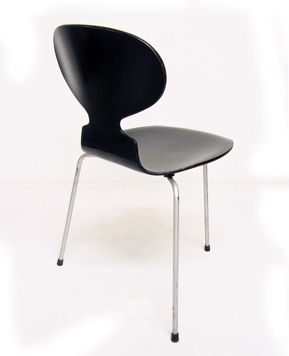 Set of Four Black 1950s Danish Ant Chairs by Arne Jacobsen for Fritz Hansen 4