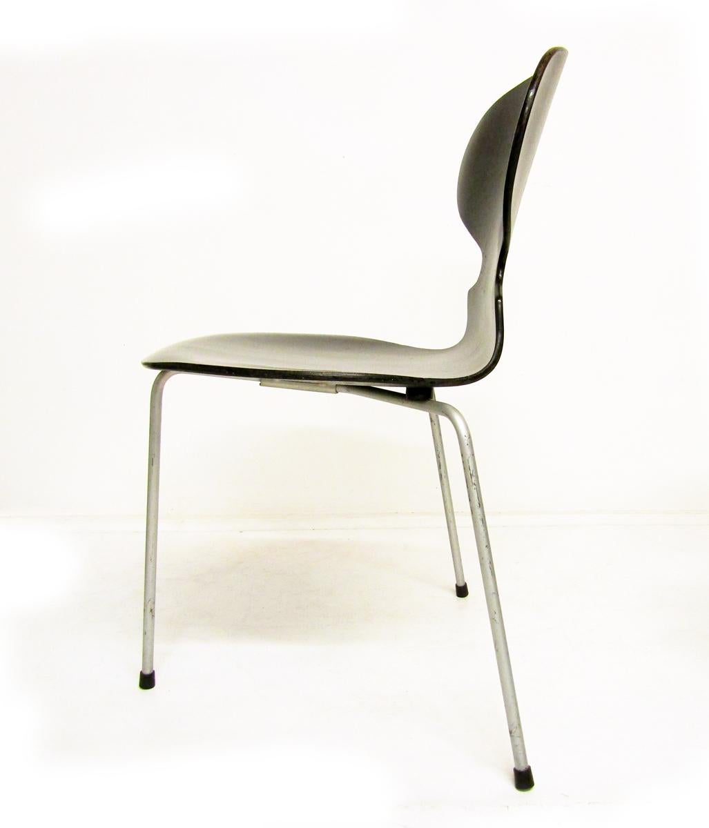 Set of Four Black 1950s Danish Ant Chairs by Arne Jacobsen for Fritz Hansen 5
