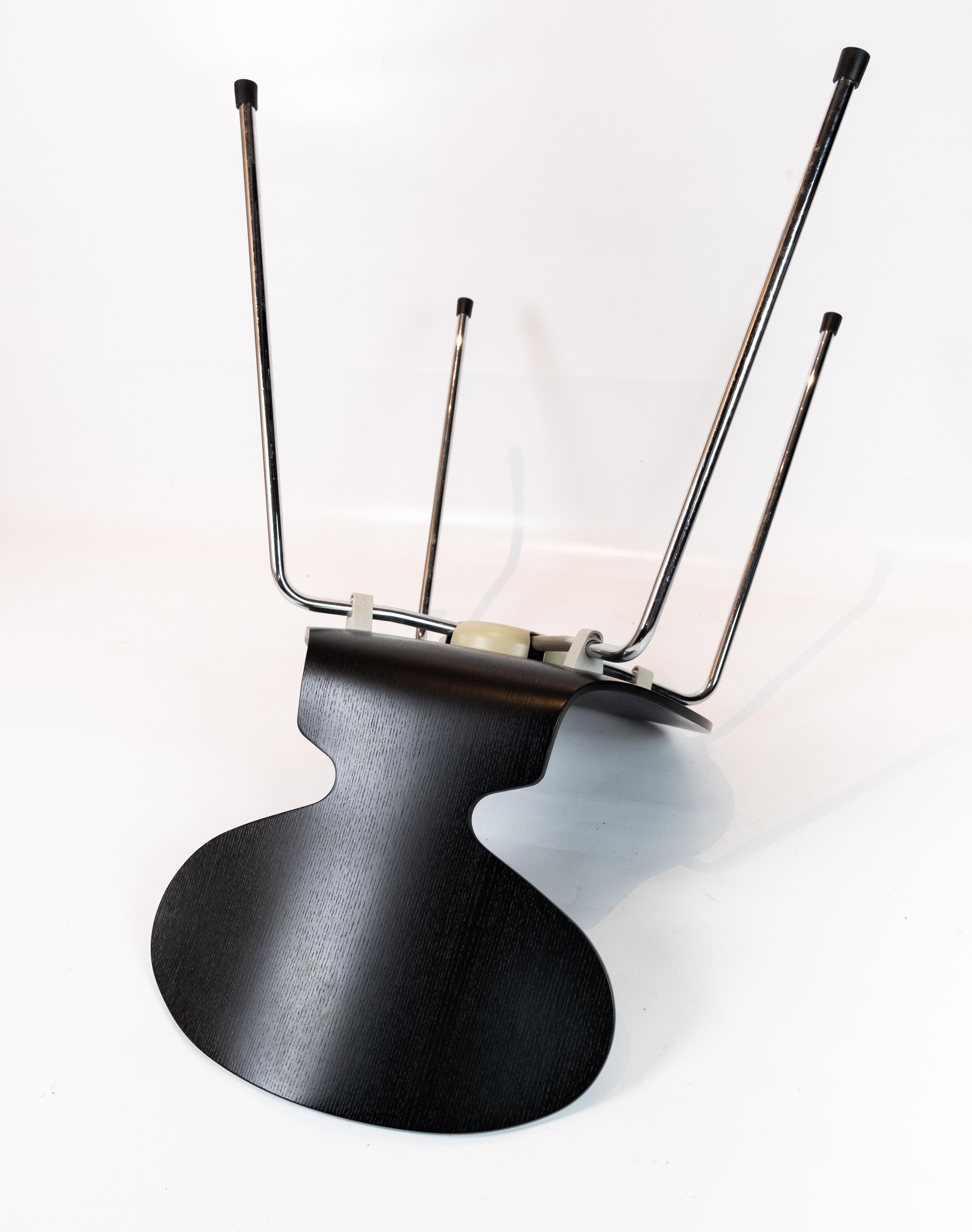 Legno Set di quattro sedie Ant modello 3101 in nero di Arne Jacobsen per Fritz Hansen in vendita