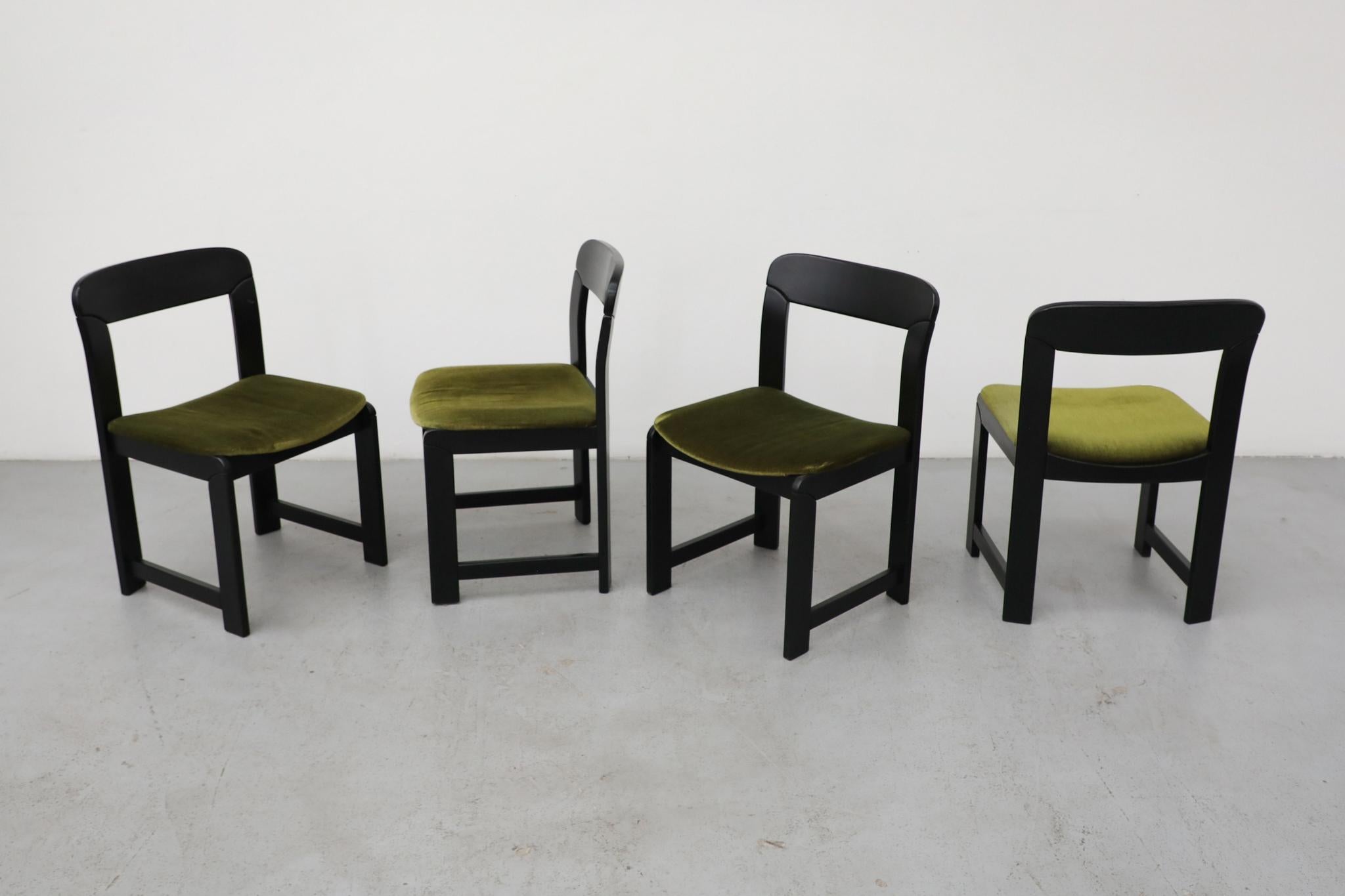 Set of Four Black Lacquer & Green Rizzo Style Dining Chairs (Stoff) im Angebot