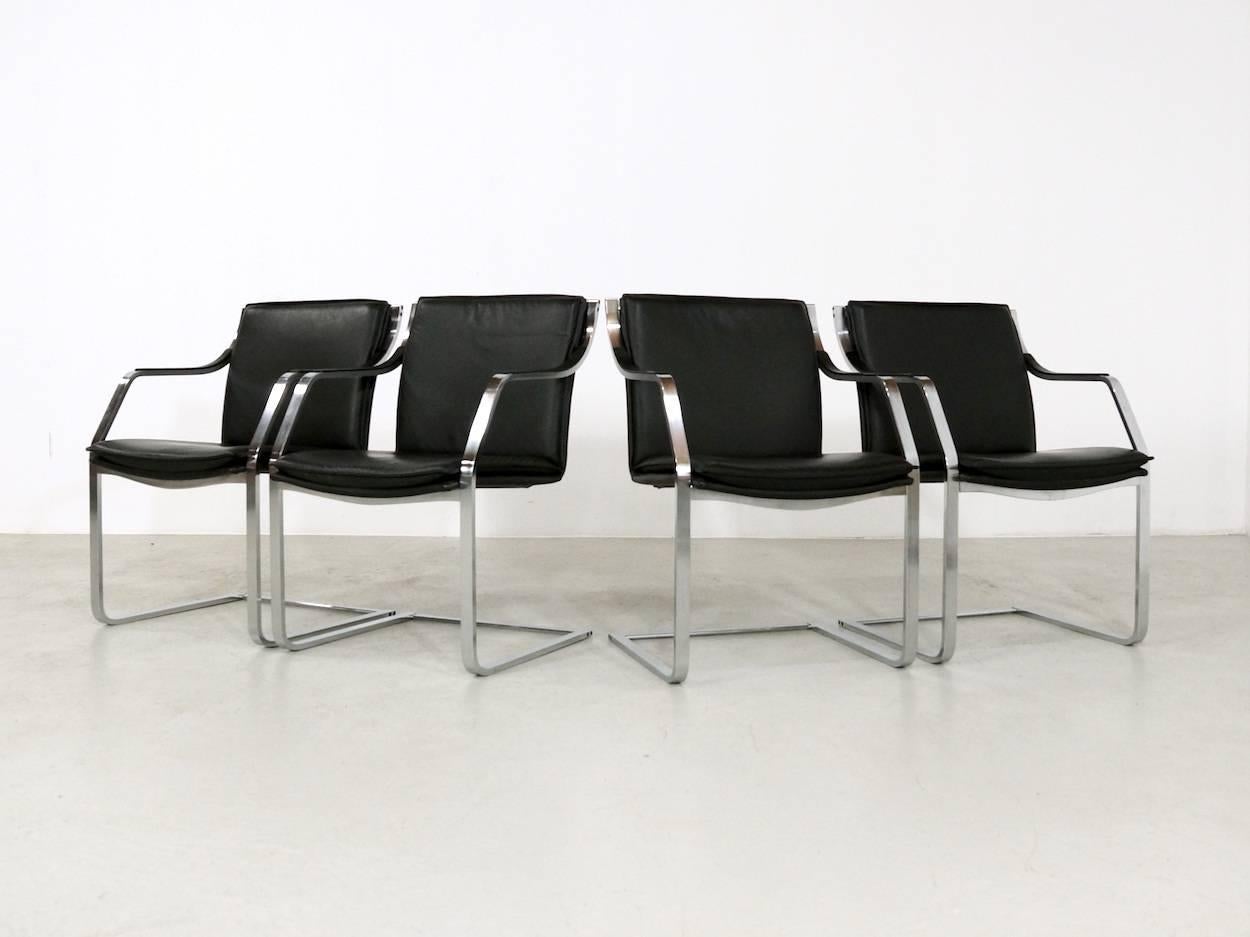 Set of Four Black Leather Armchairs Design Walter Knoll For Sale 5