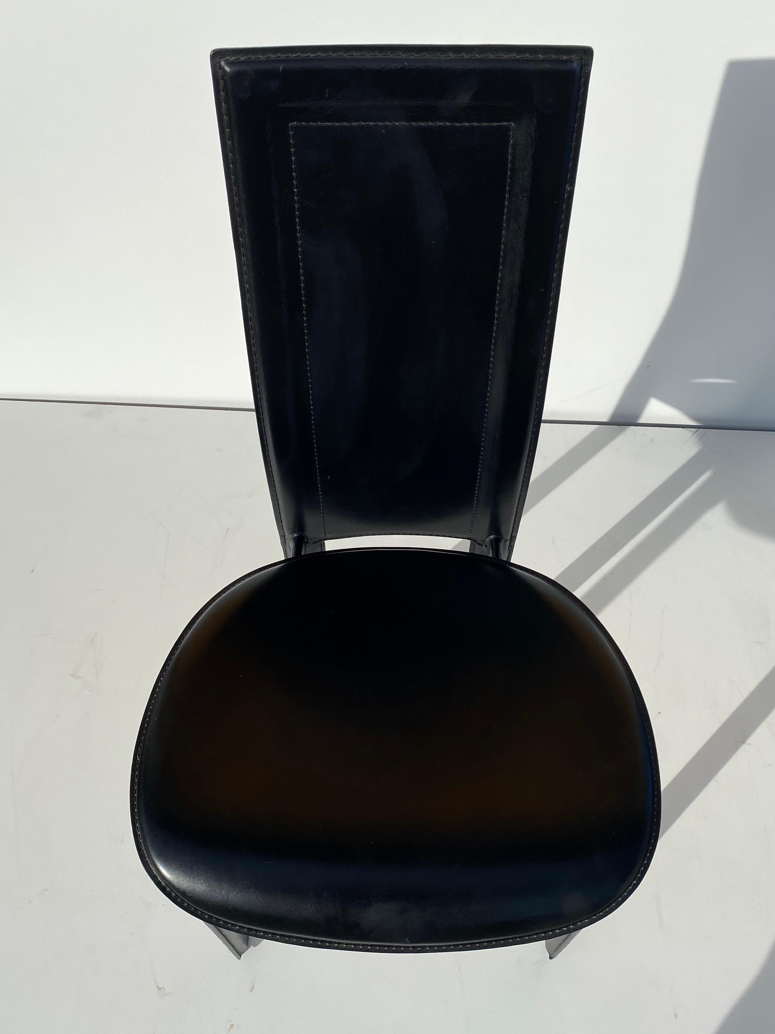 Set aus vier schwarzen Lederstühlen von Cattelan Italia im Angebot 12