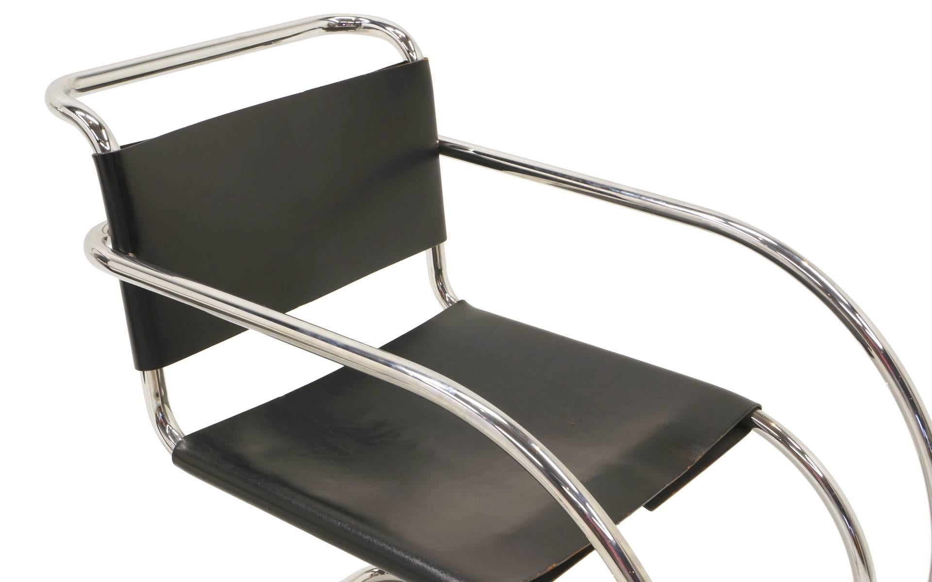 Bauhaus Set of Four Black Leather MR 20 Lounge Chairs with Arms by Mies van der Rohe