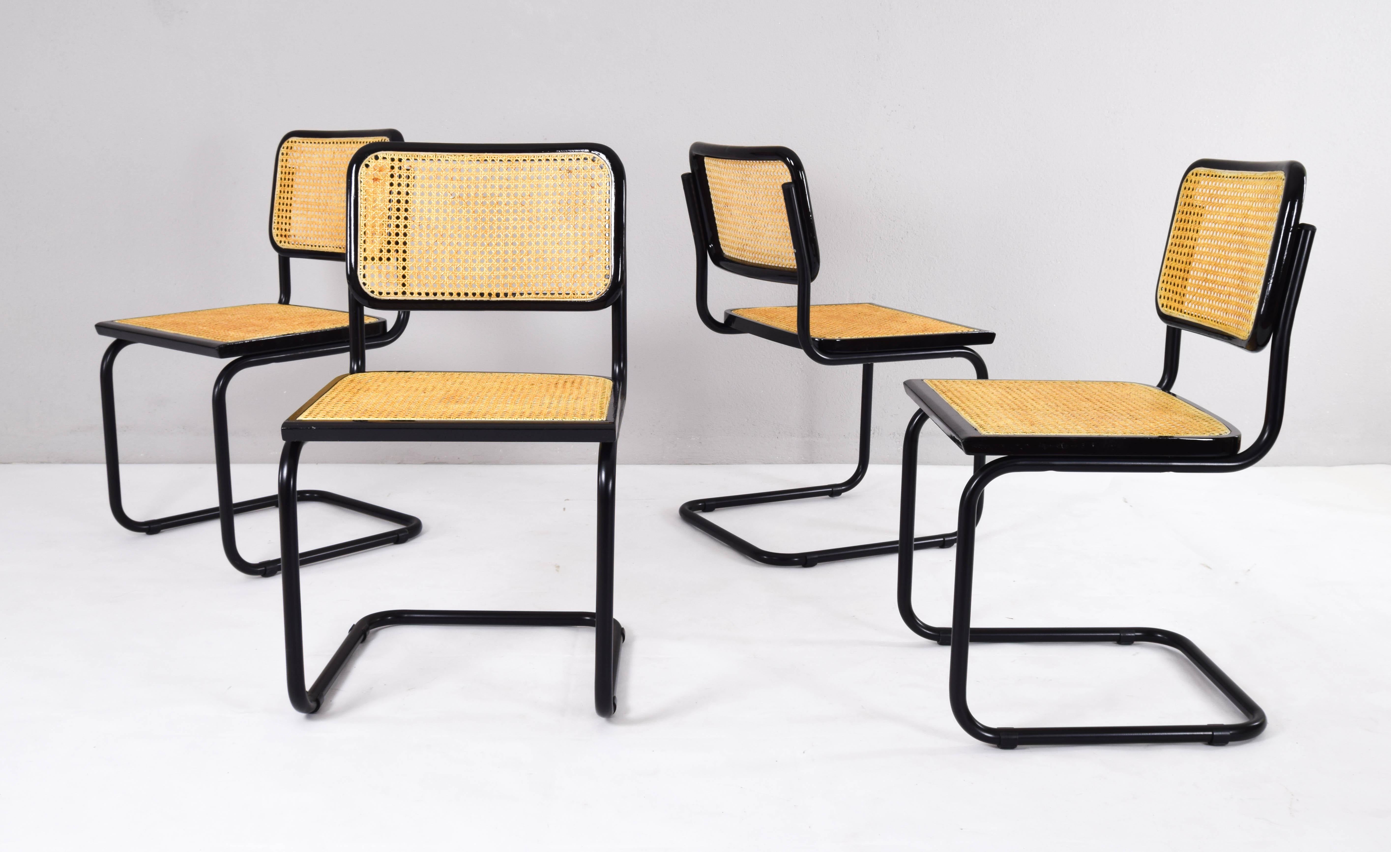 Lacquered Set of Four Black Mid-Century Modern Marcel Breuer B32 Cesca Chairs, Italy 1970s