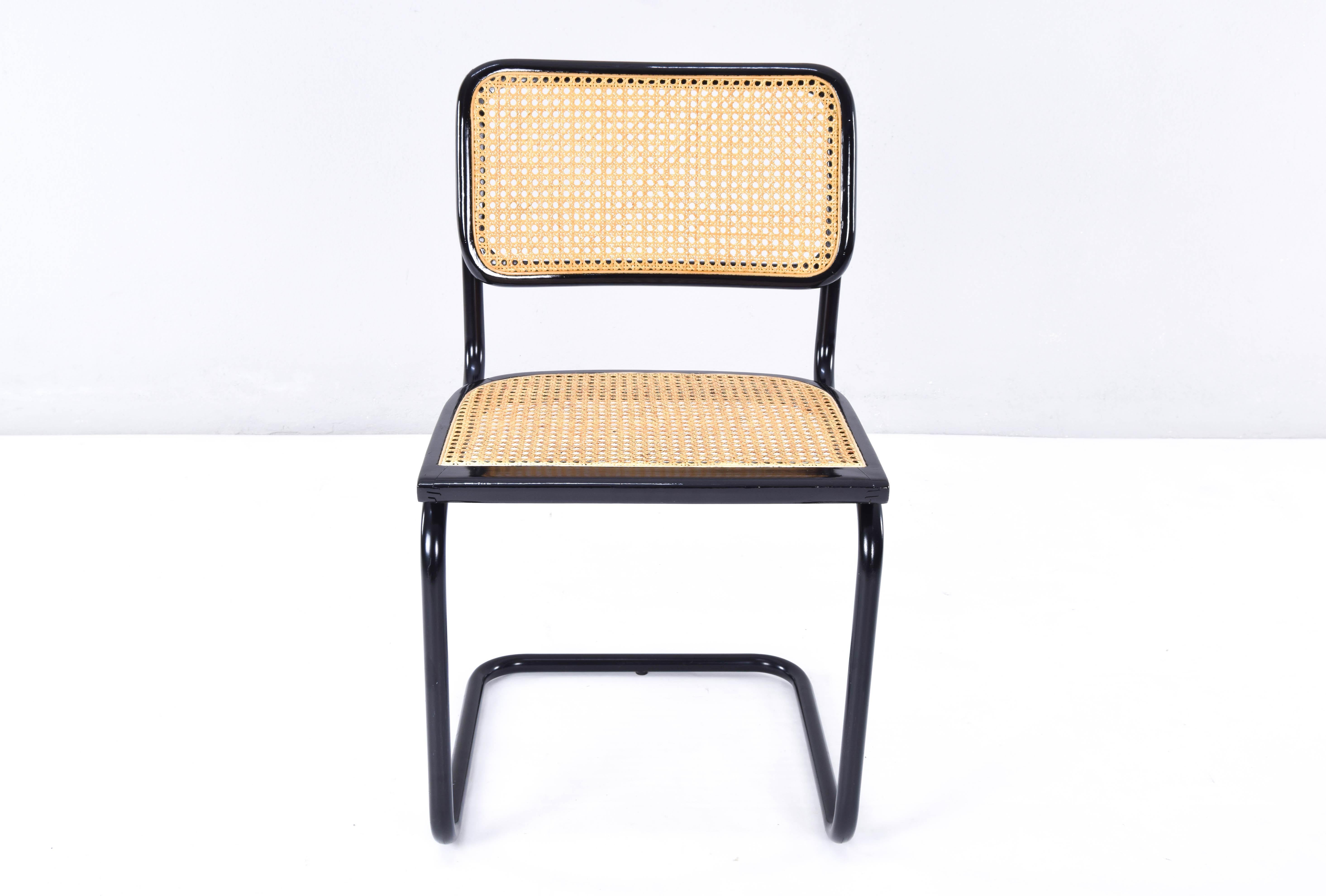 Set aus vier schwarzen Mid-Century Modern Marcel Breuer B32 Cesca Stühlen:: Italien 1970er Jahre (Italienisch)