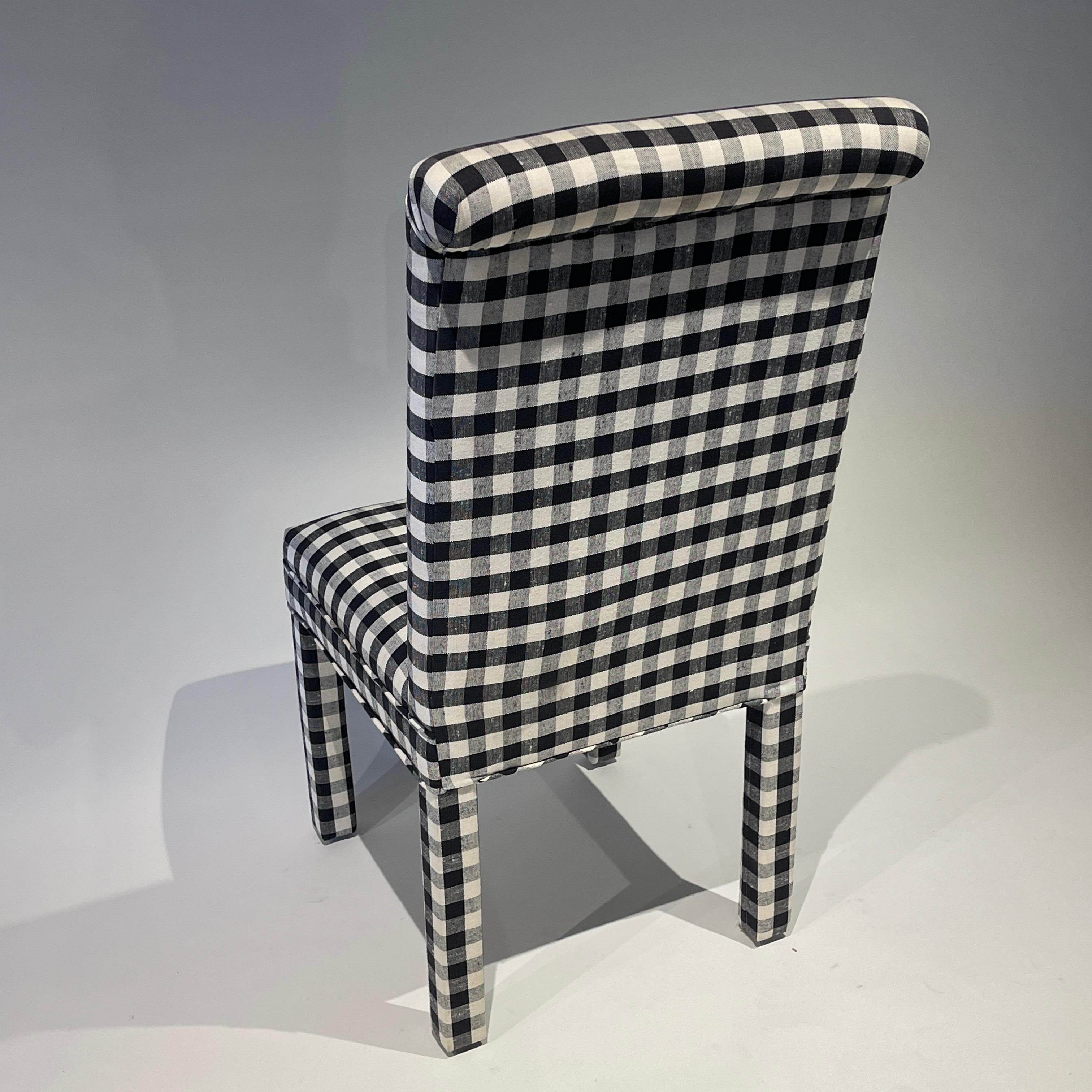 Set of Four Black & White Gingham Parsons Chairs In Good Condition In Hudson, NY