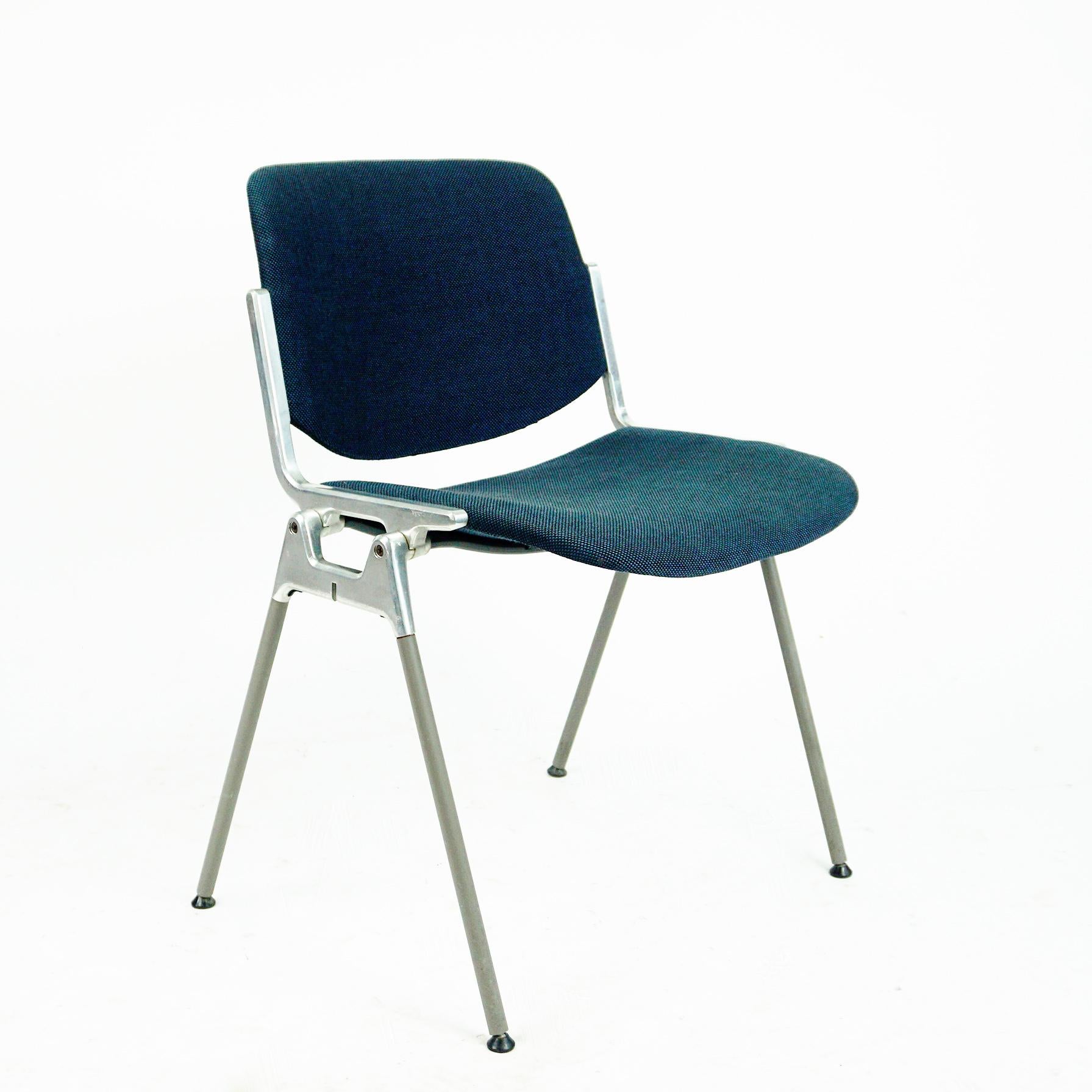 Late 20th Century Set of Four Blue Castelli Dsc 106 Stacking Chairs by Giancarlo Piretti, Italy For Sale