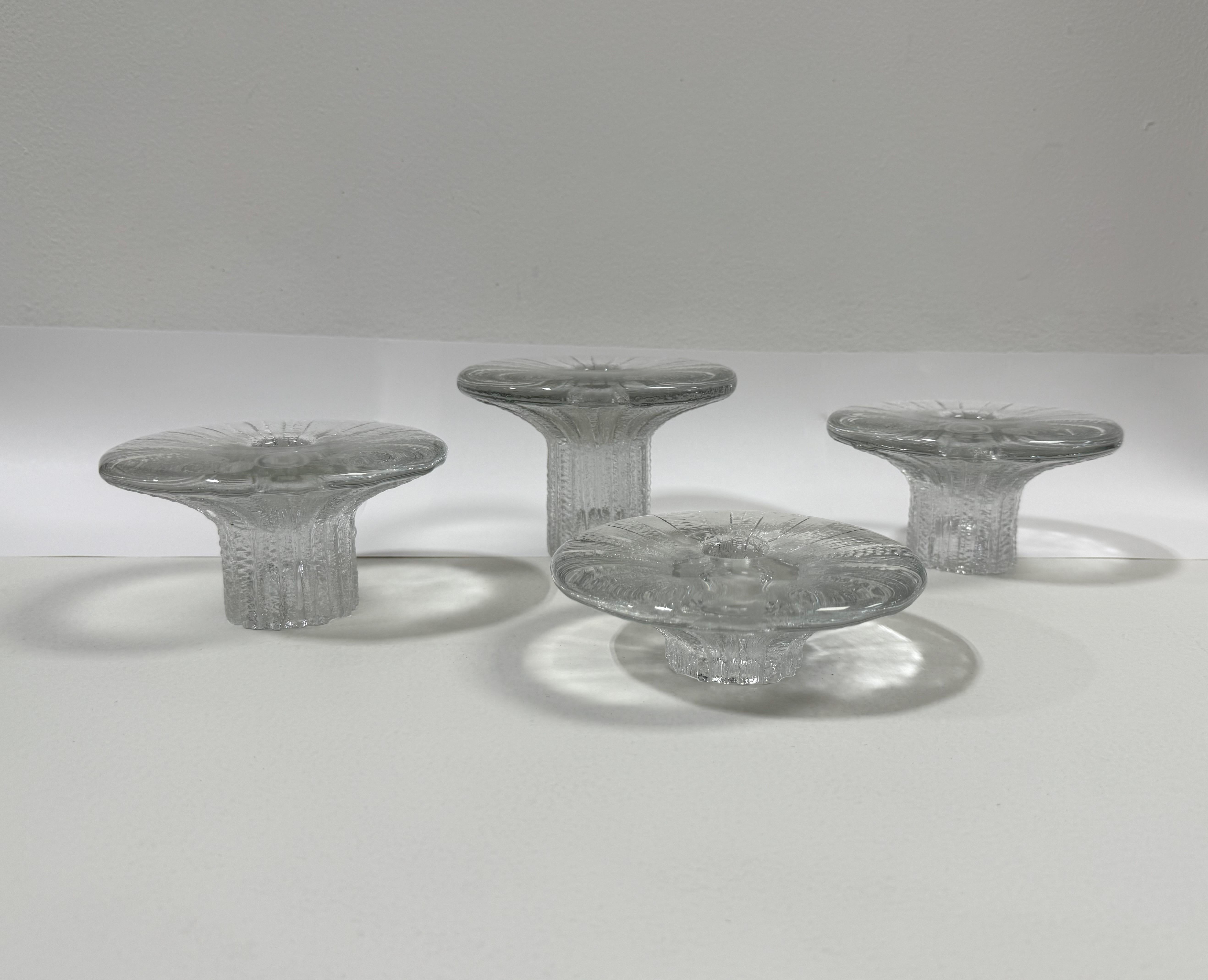 Ensemble de  Quatre bougeoirs 