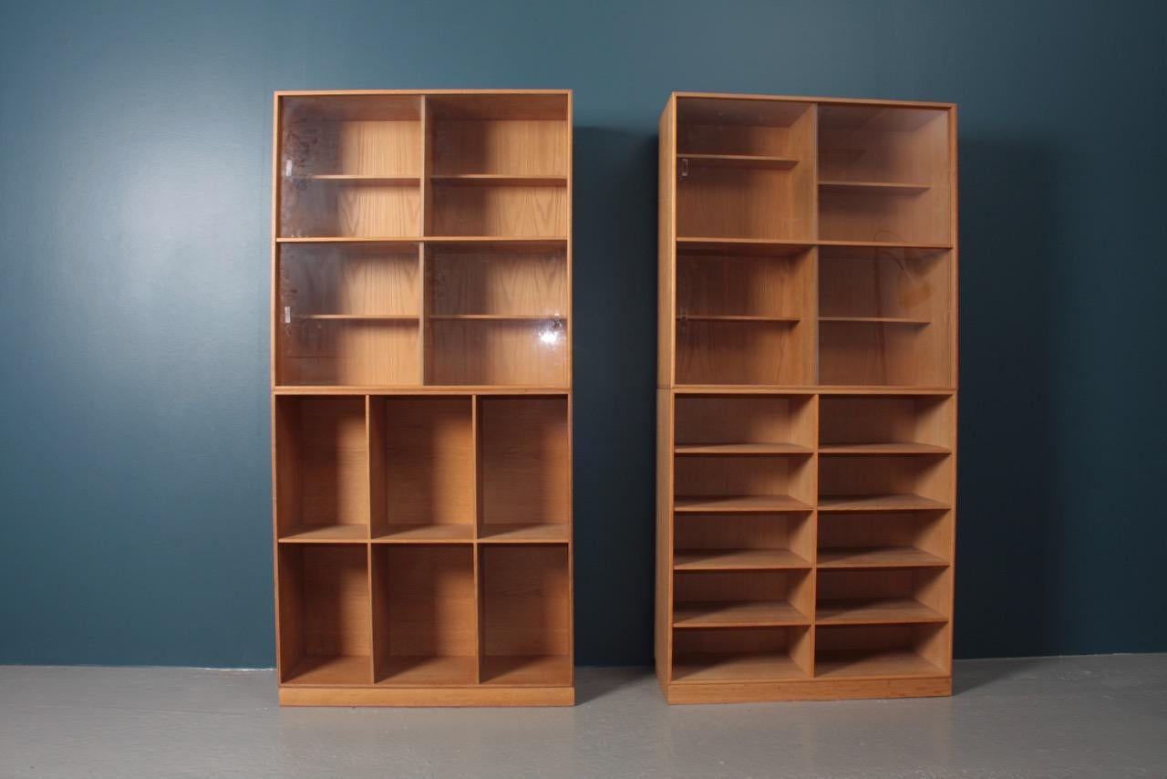 Mid-20th Century Set of Four Bookcases in Oak by Mogens Koch, Danish Design, Midcentury, 1950s