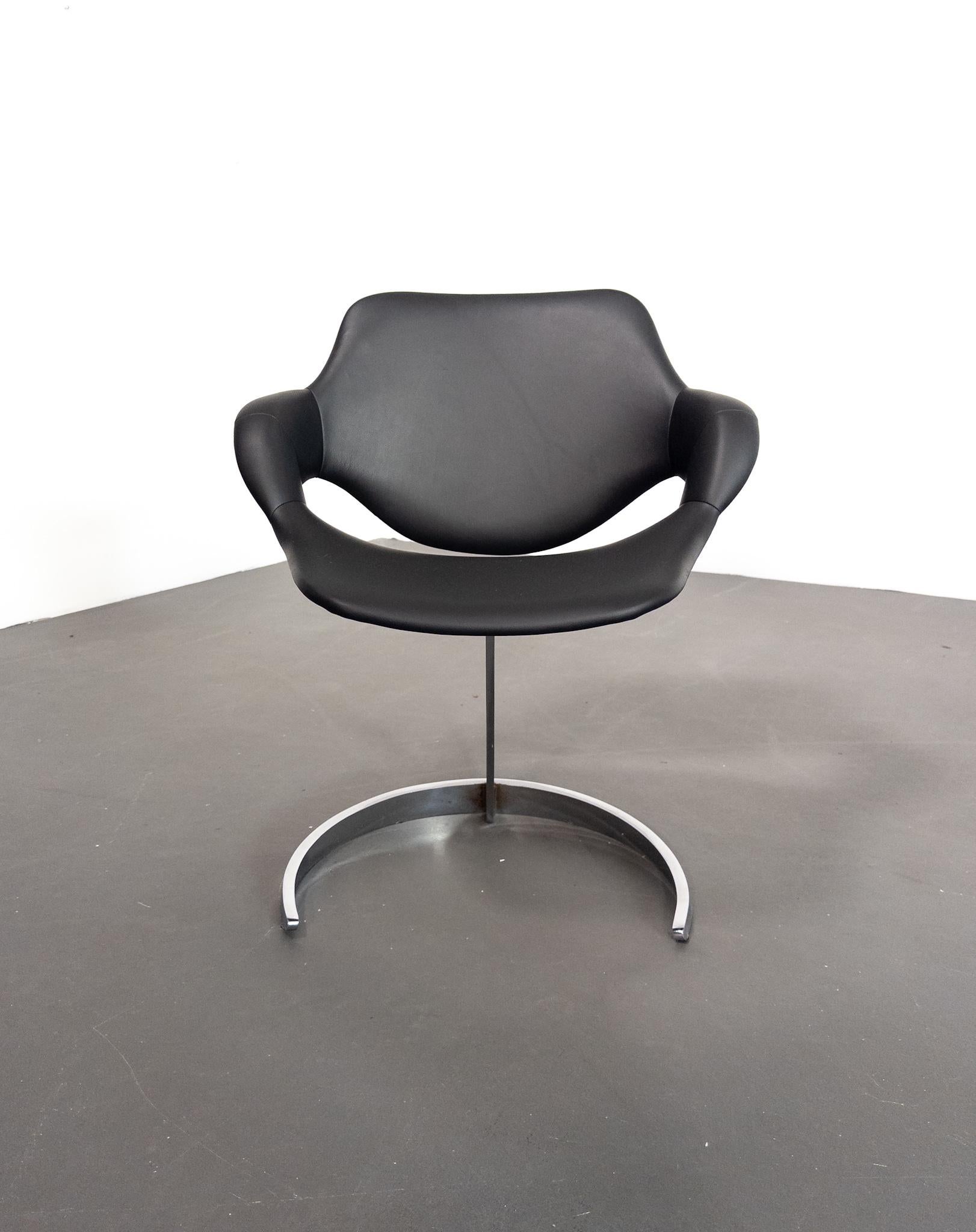 Satz von vier Boris Tabakoff-Esszimmerstühlen, Frankreich, 1970er Jahre im Zustand „Gut“ im Angebot in Staffanstorp, SE