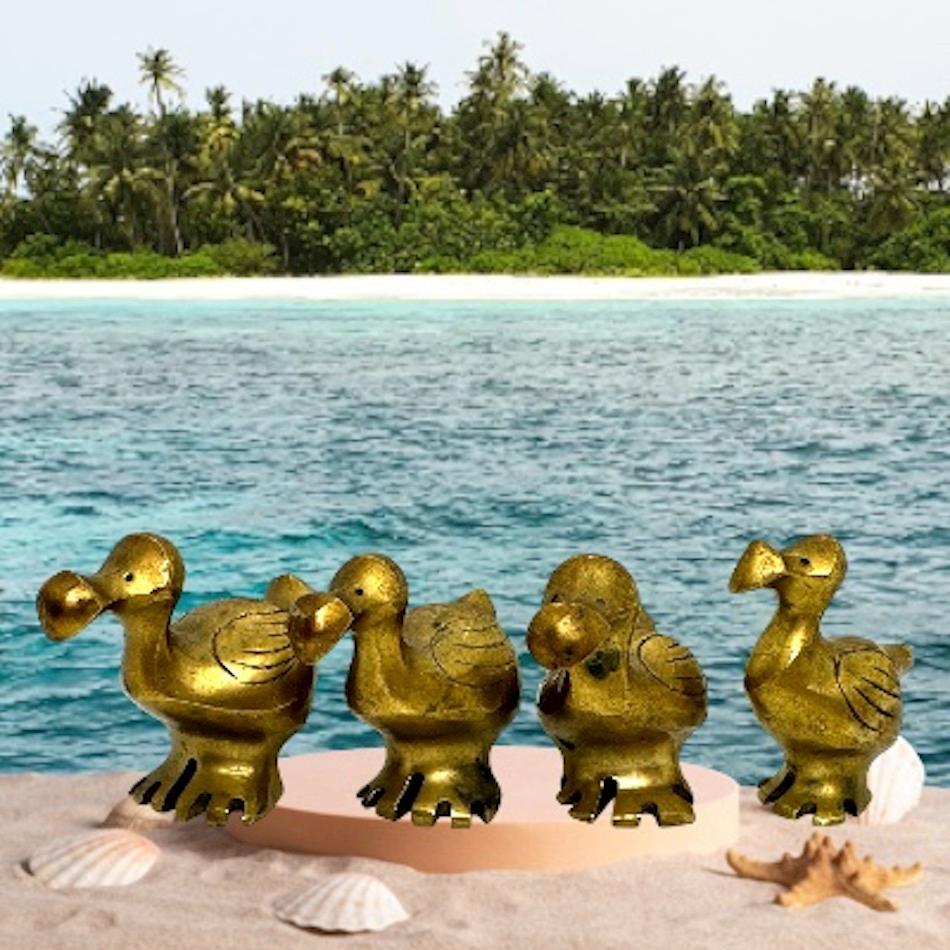 Set of Four Brass Dodo Bird Figurine Family 1960s Mid-Century Modern, Mauritius 1