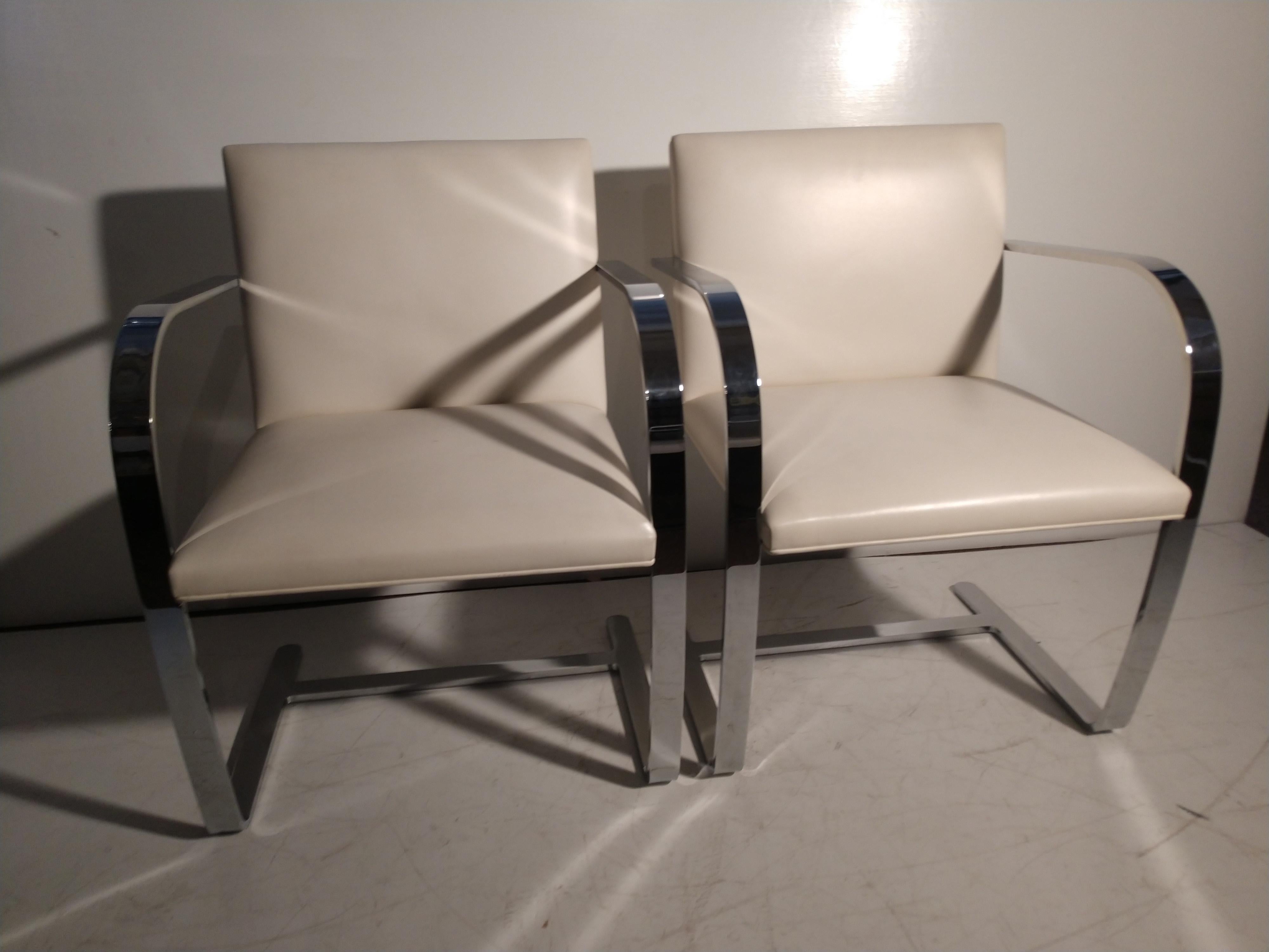 Late 20th Century Set of Four Brno Chairs by Ludwig Mies Van Der Rohe Knoll