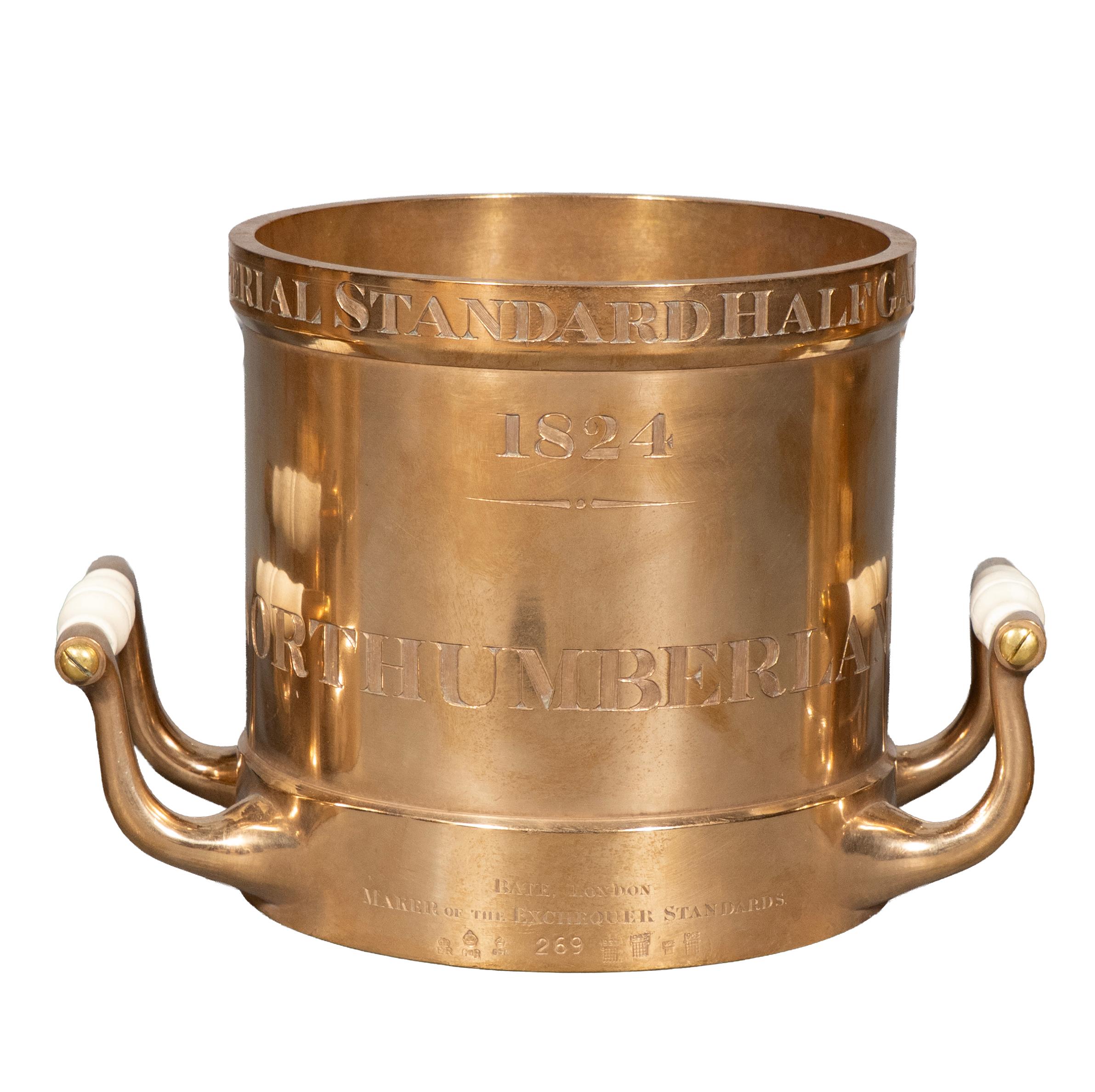 Conjunto De Cuatro Medidas De Bronce Para El Condado De Northumberland en venta 2
