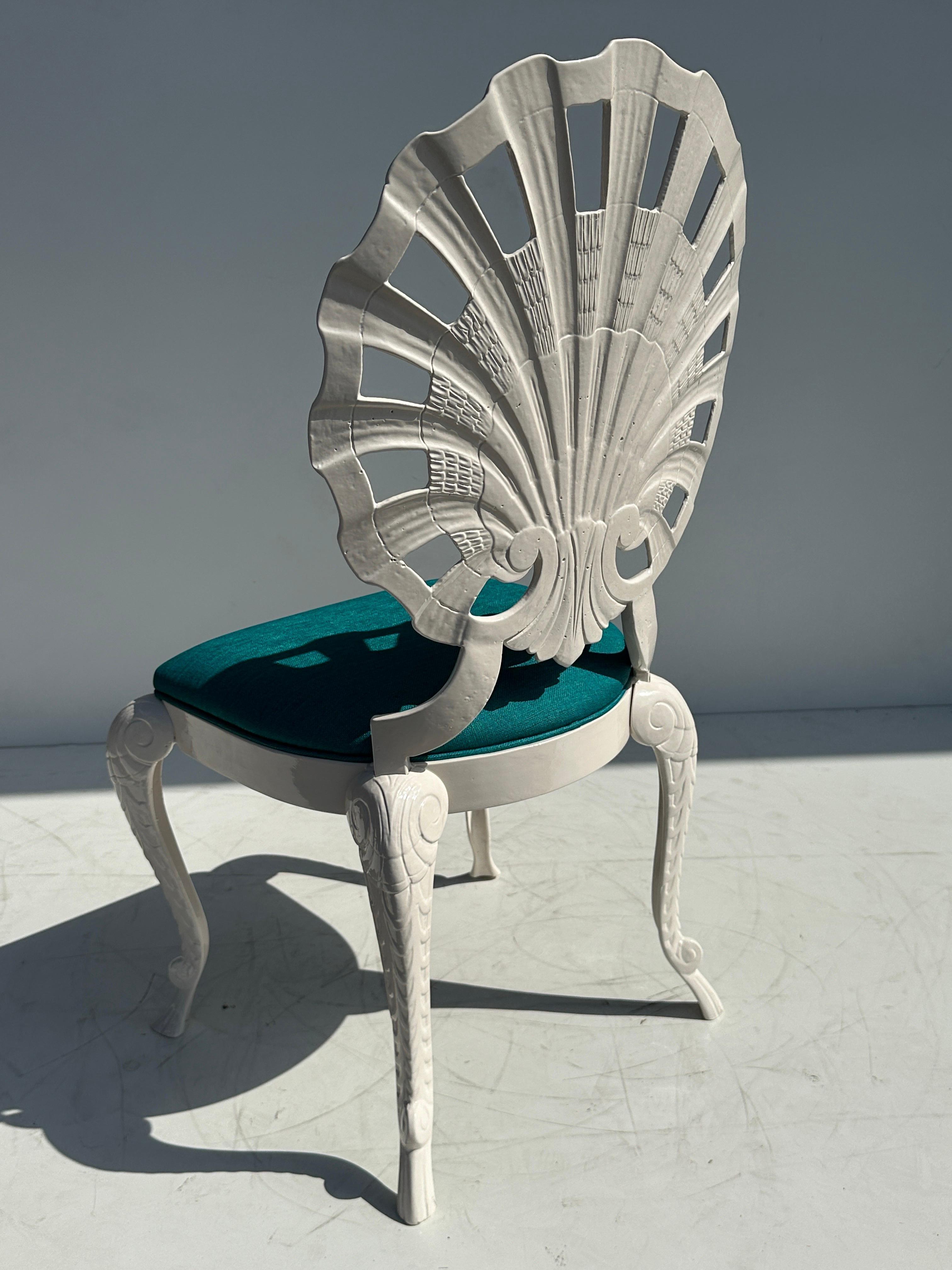 Satz von vier Brown Jordan Grotto Style Aluminiumschale Stühle  im Angebot 4