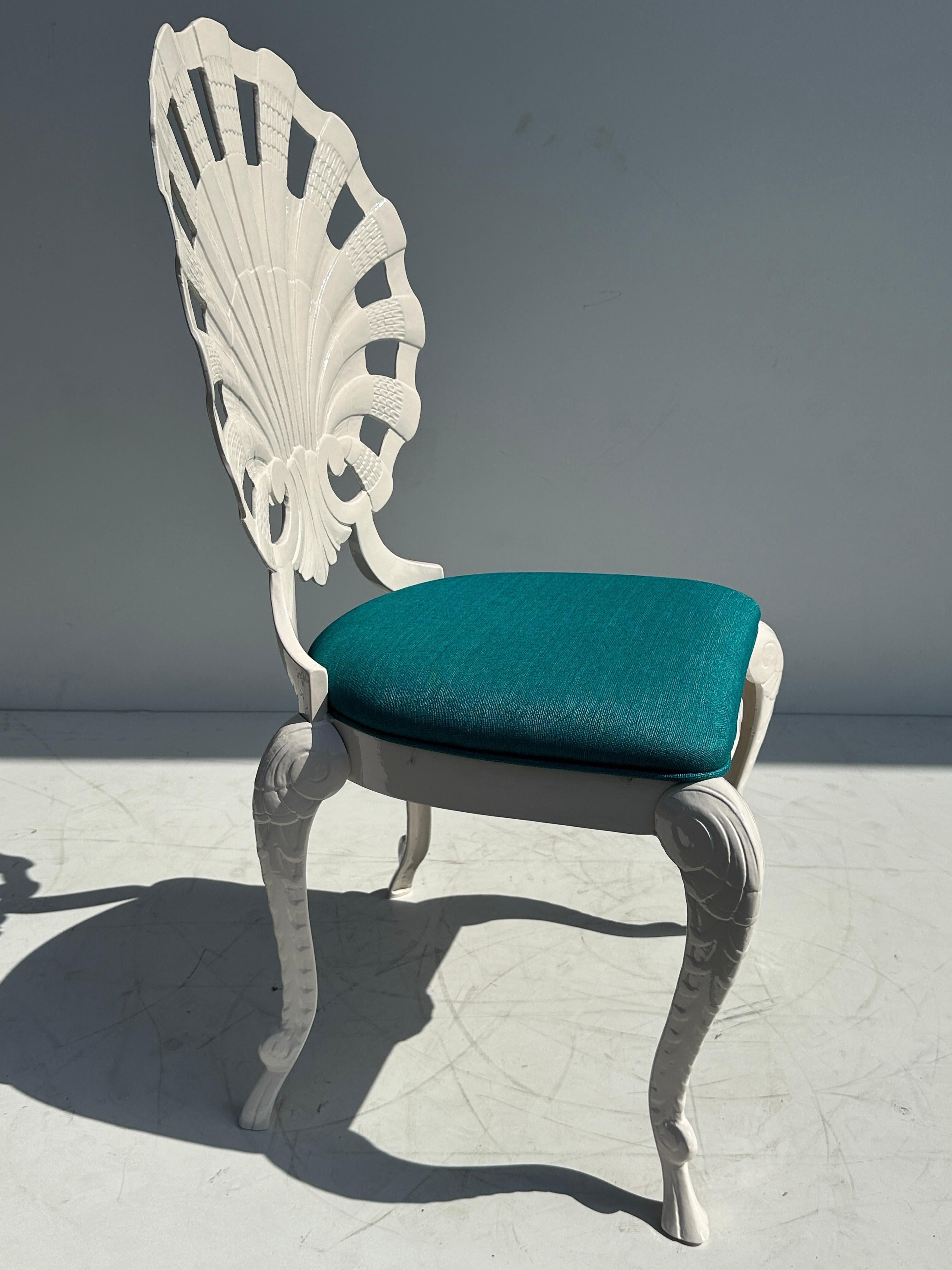 Satz von vier Brown Jordan Grotto Style Aluminiumschale Stühle  im Angebot 1