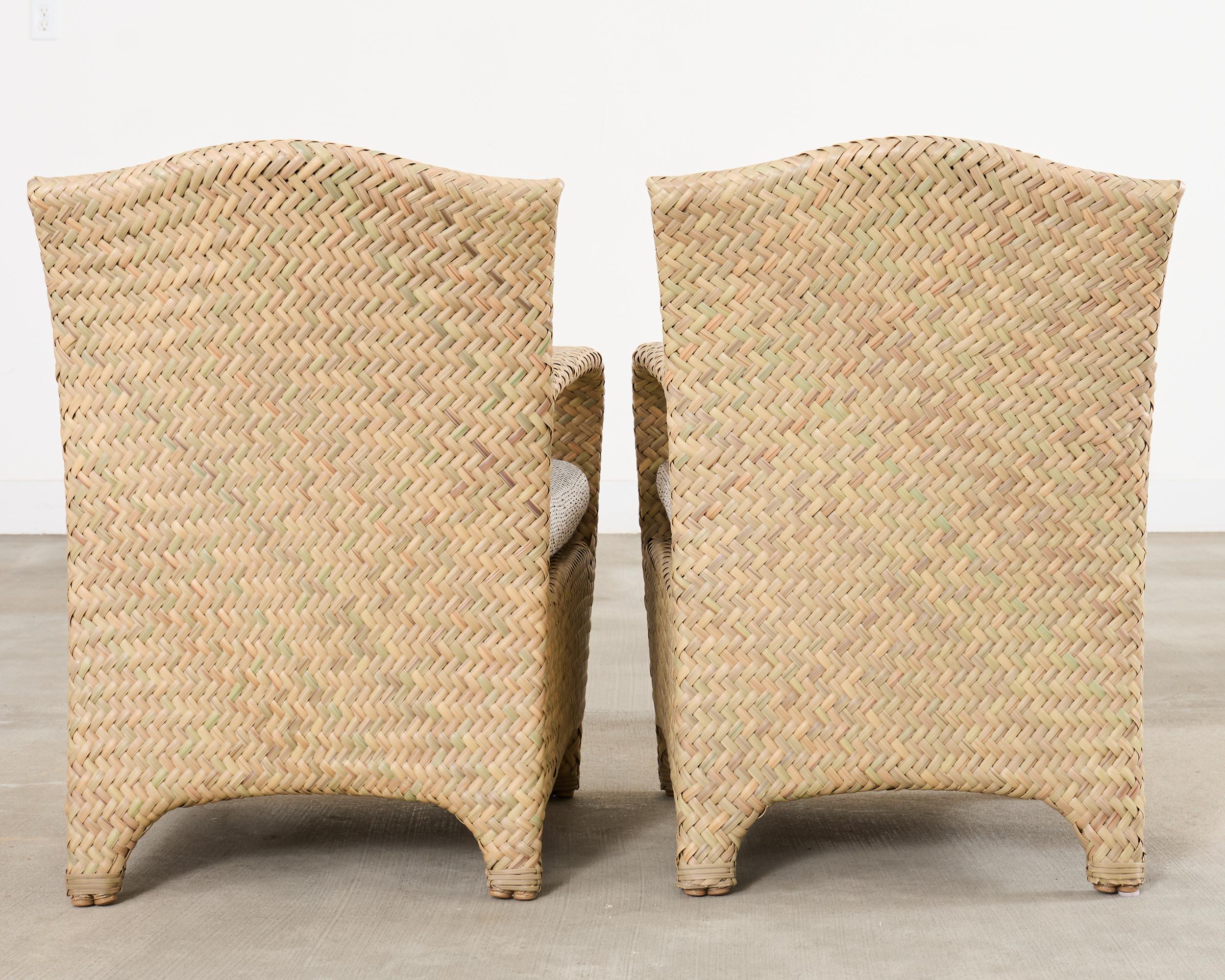 Ensemble de quatre fauteuils de jardin en osier tressé Brown Jordan en vente 4