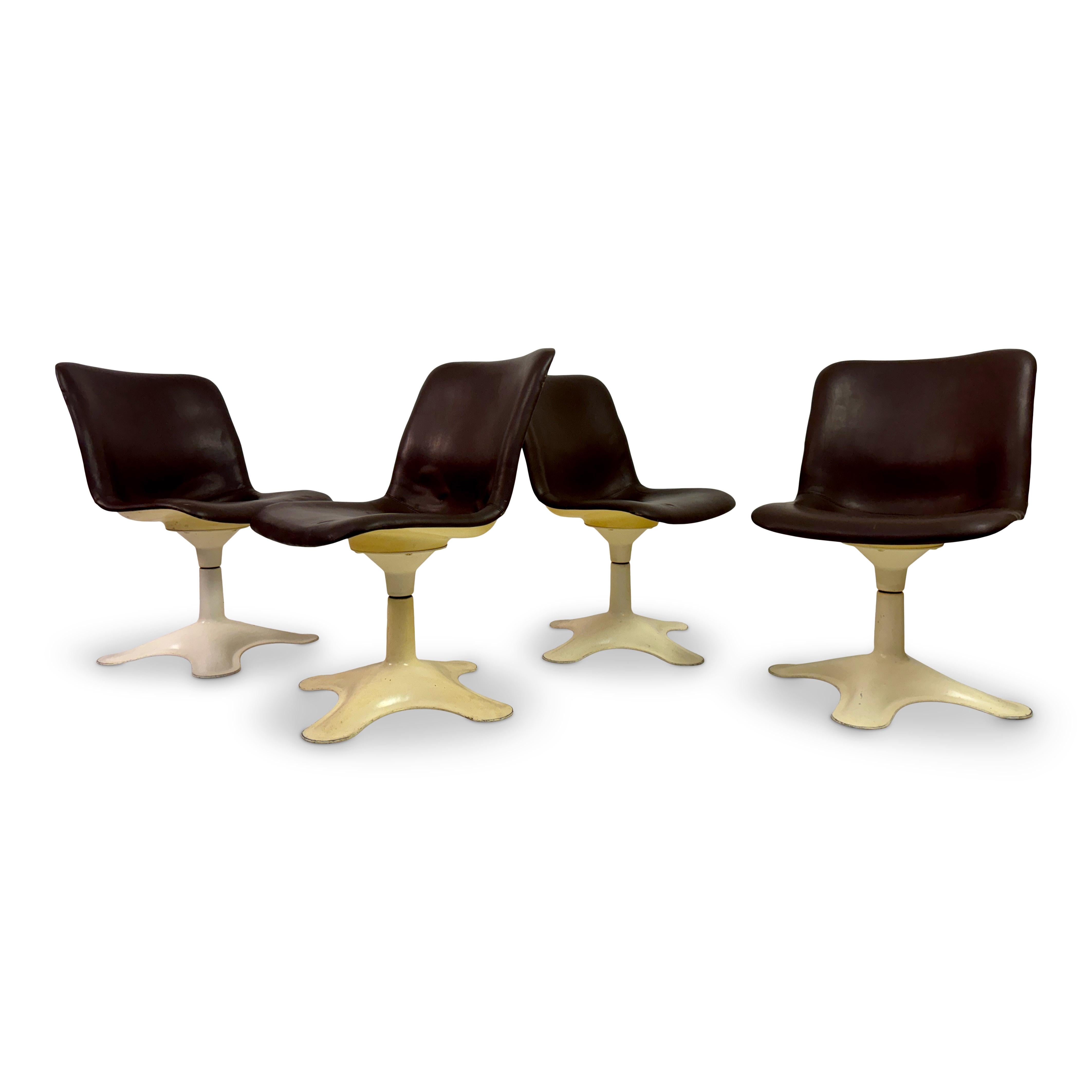 Four dining chairs

By Yrjö Kukkapuro

For Haimi

Model 415A

Brown leather seats

Fibreglass and organically shaped aluminium base

Discolouration to some of the chair backs. These can be refurbished if desired

Seat height 45cm

1960s Finland
