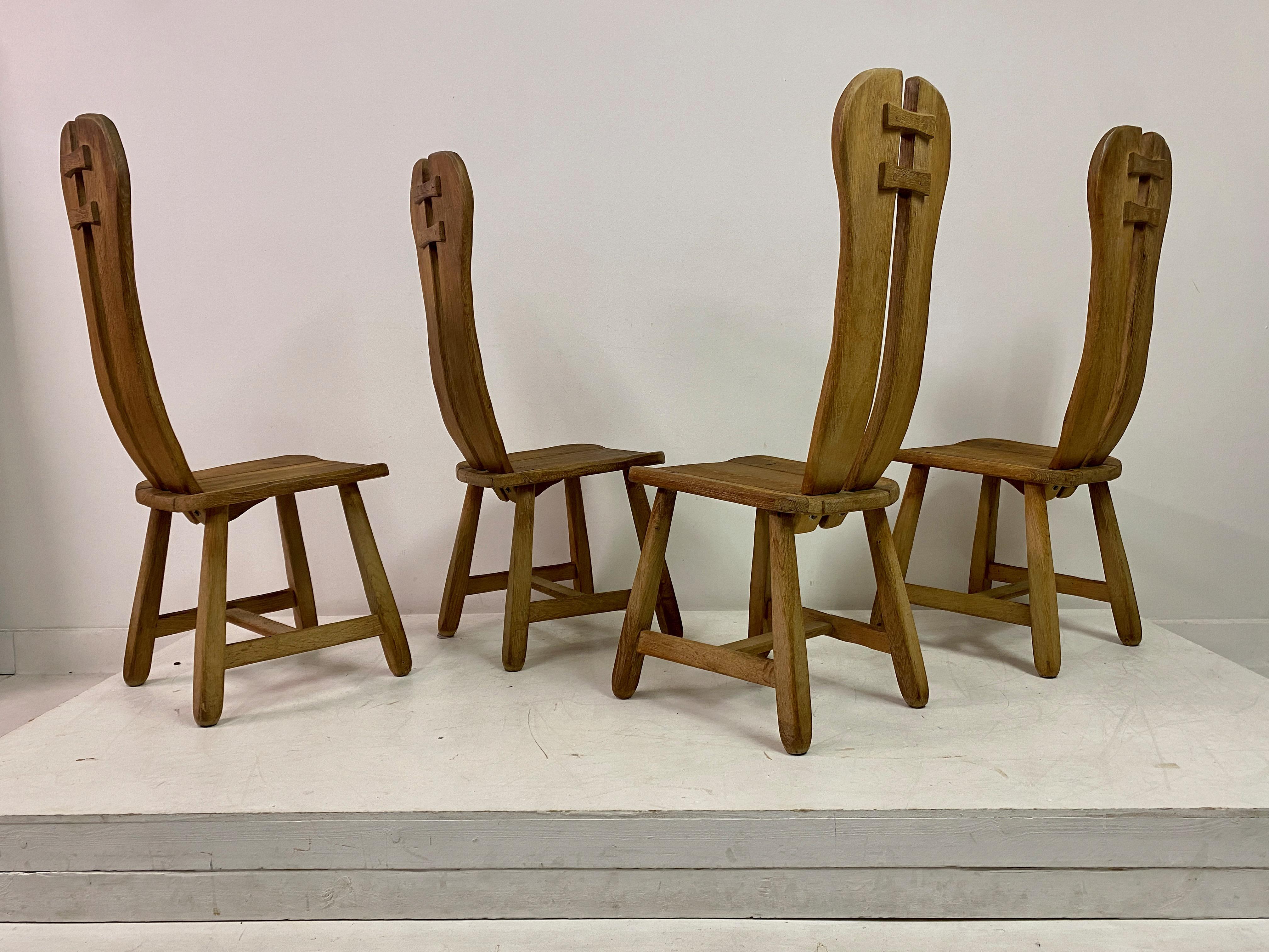 Ensemble de quatre chaises de salle à manger brutalistes par De Puydt en vente 2