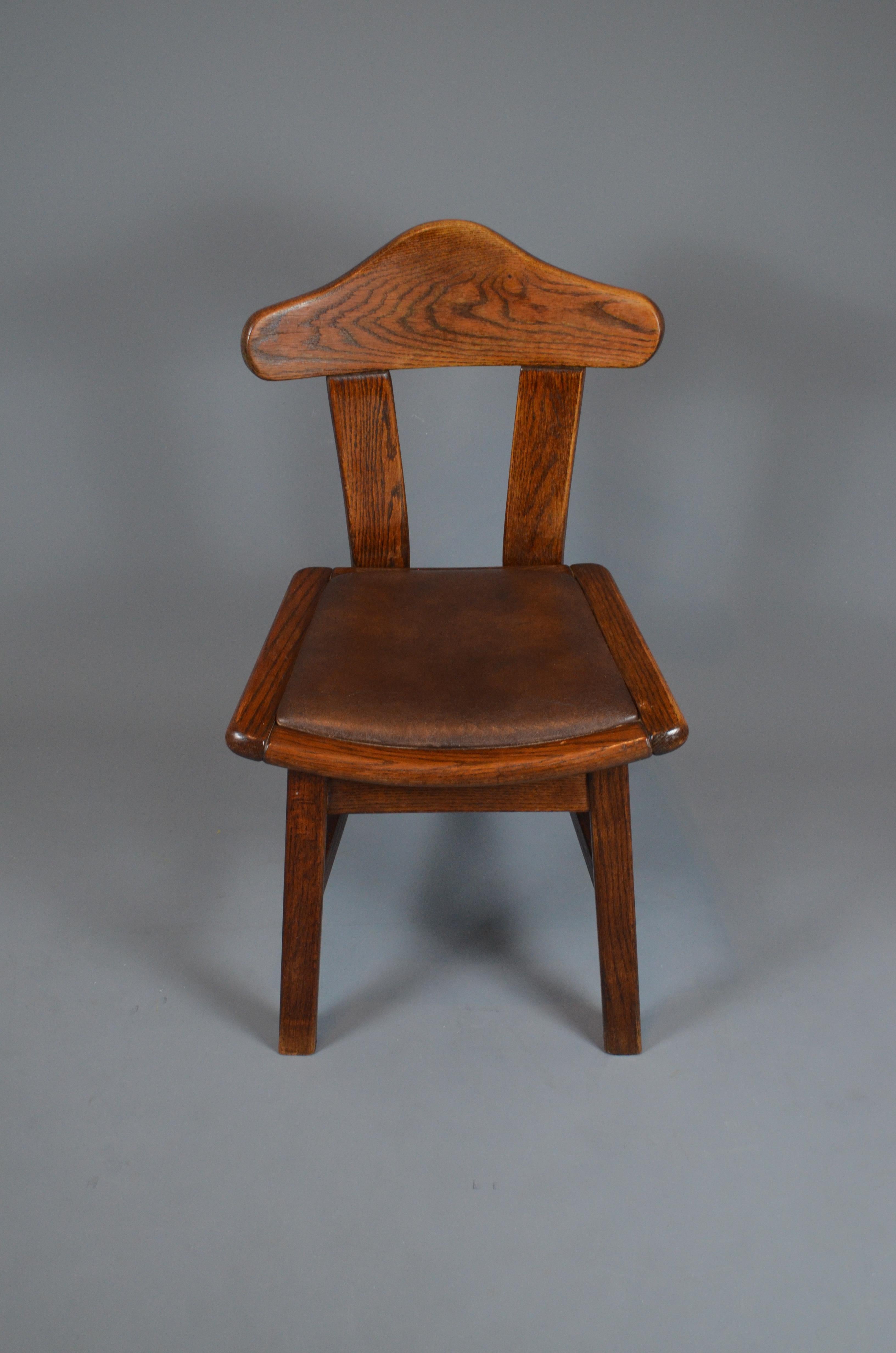 Brutalismo Set di quattro sedie da pranzo brutaliste in Oak, anni '60 in vendita