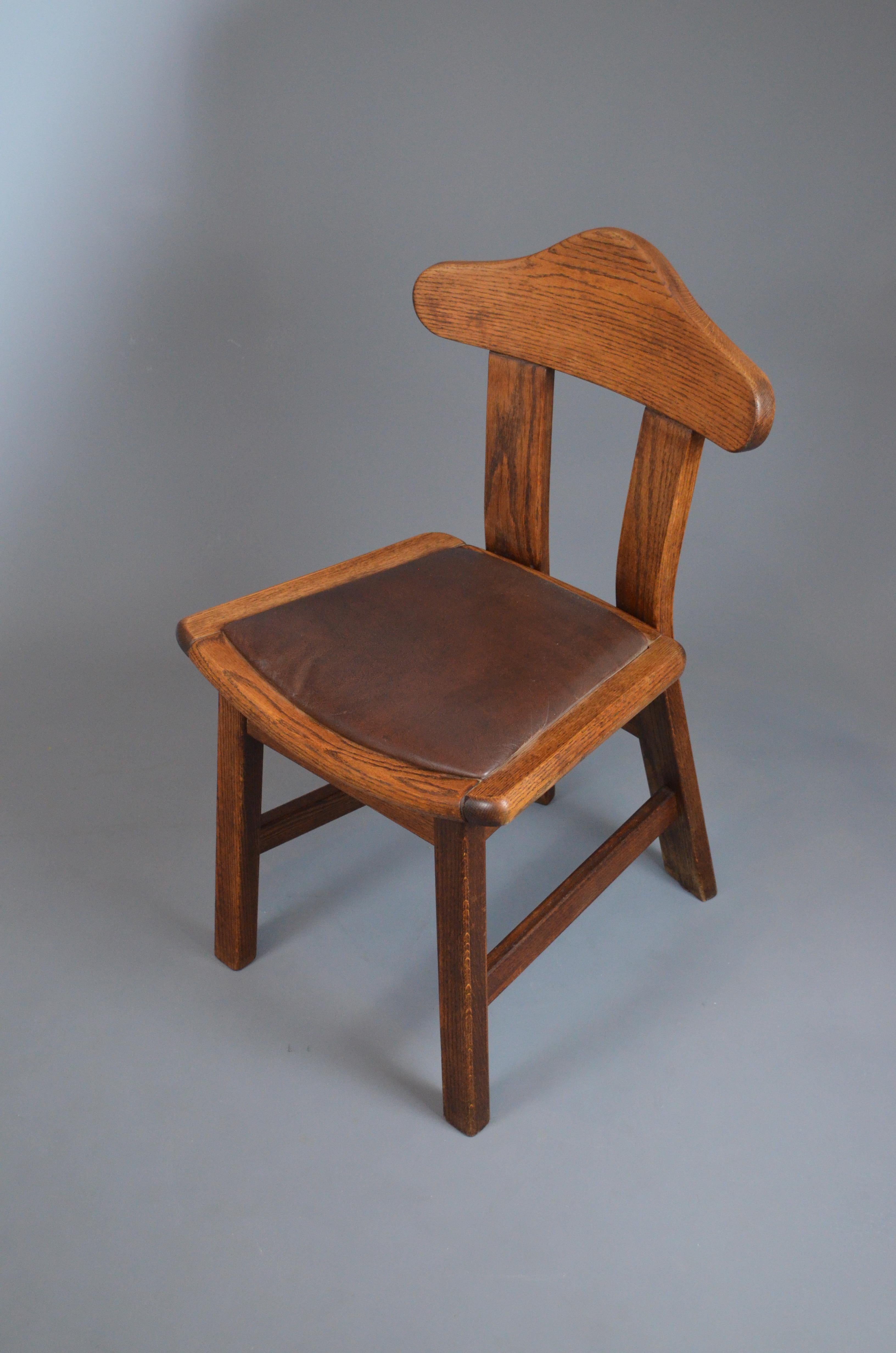 Metà XX secolo Set di quattro sedie da pranzo brutaliste in Oak, anni '60 in vendita