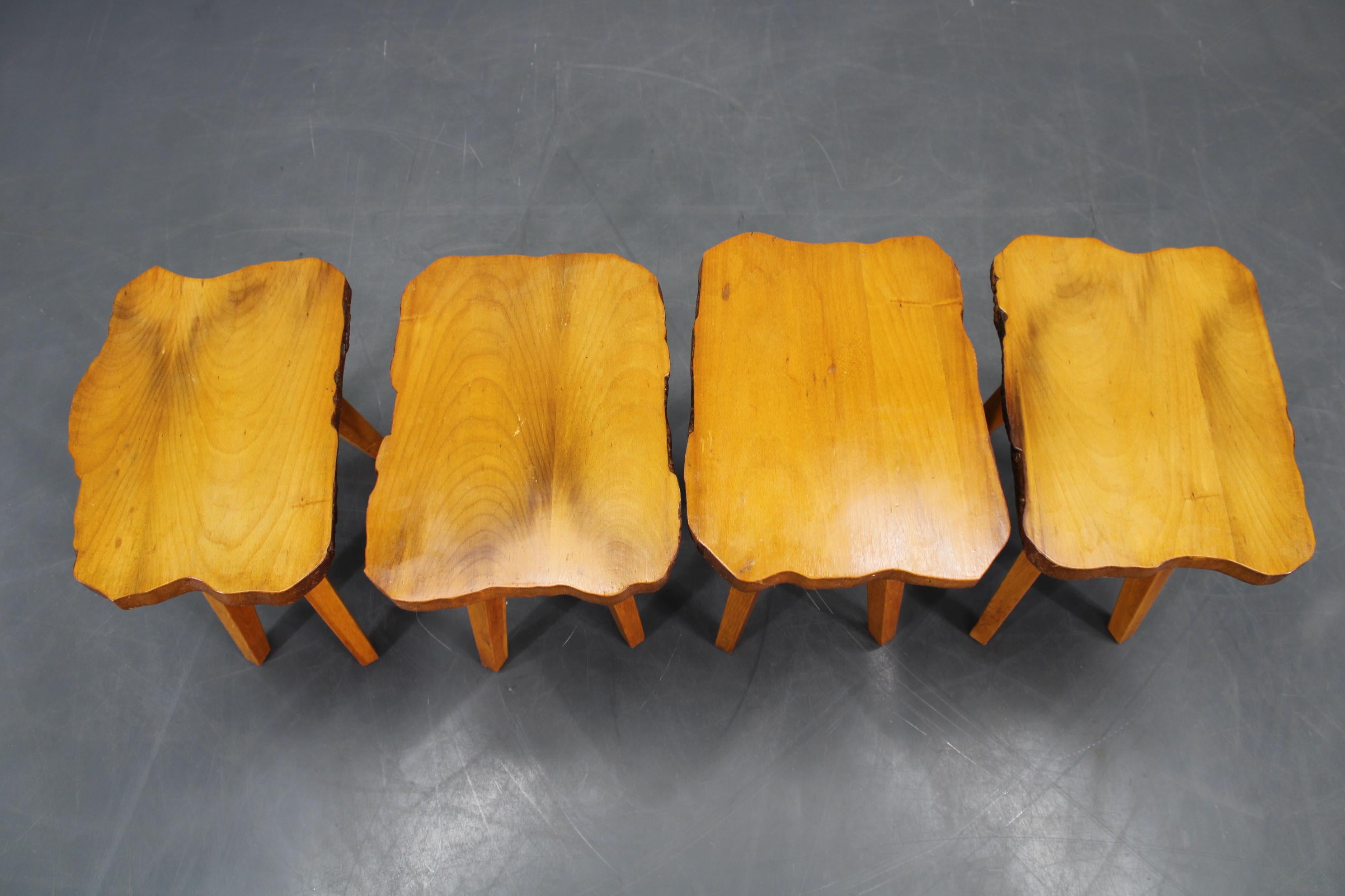 Tchèque Ensemble de quatre tabourets brutalistes, Tchécoslovaquie, années 1950 en vente