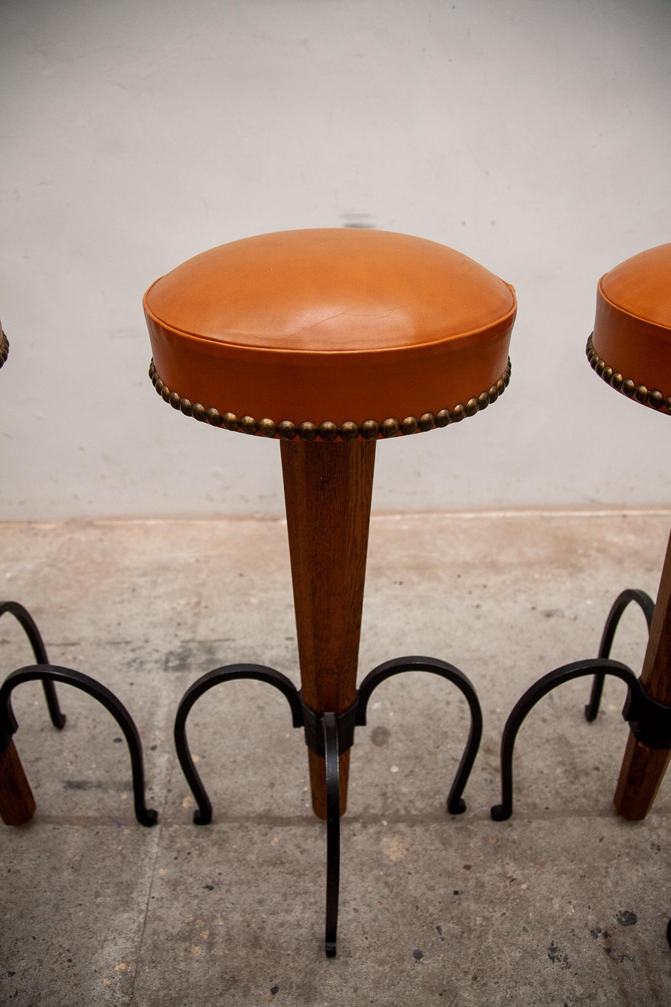 Set of four Brutalist Stools Wrought Iron, Round Camel Leather Seats 4