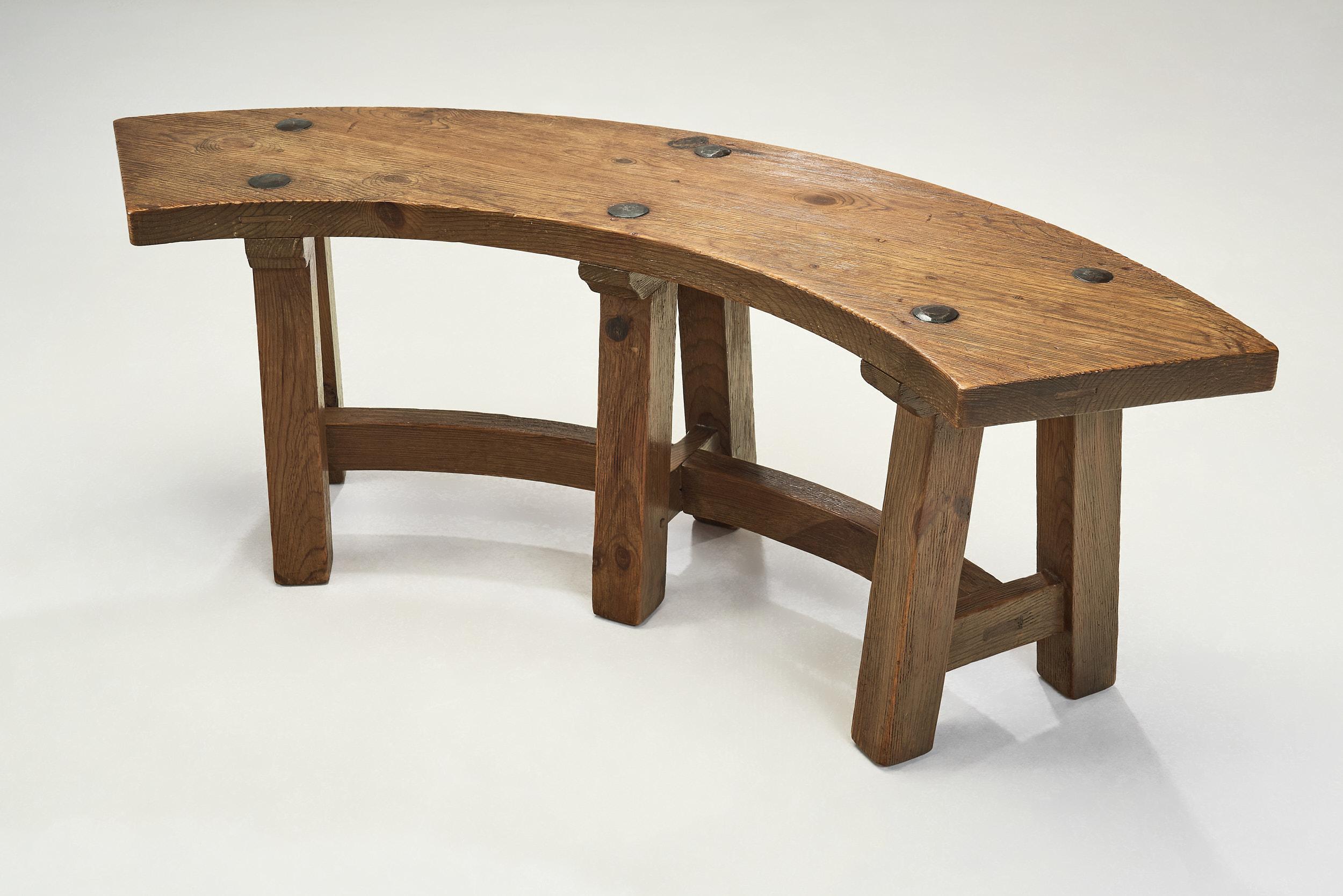Conjunto de cuatro bancos de madera brutalistas, Francia Años 60 en venta 2
