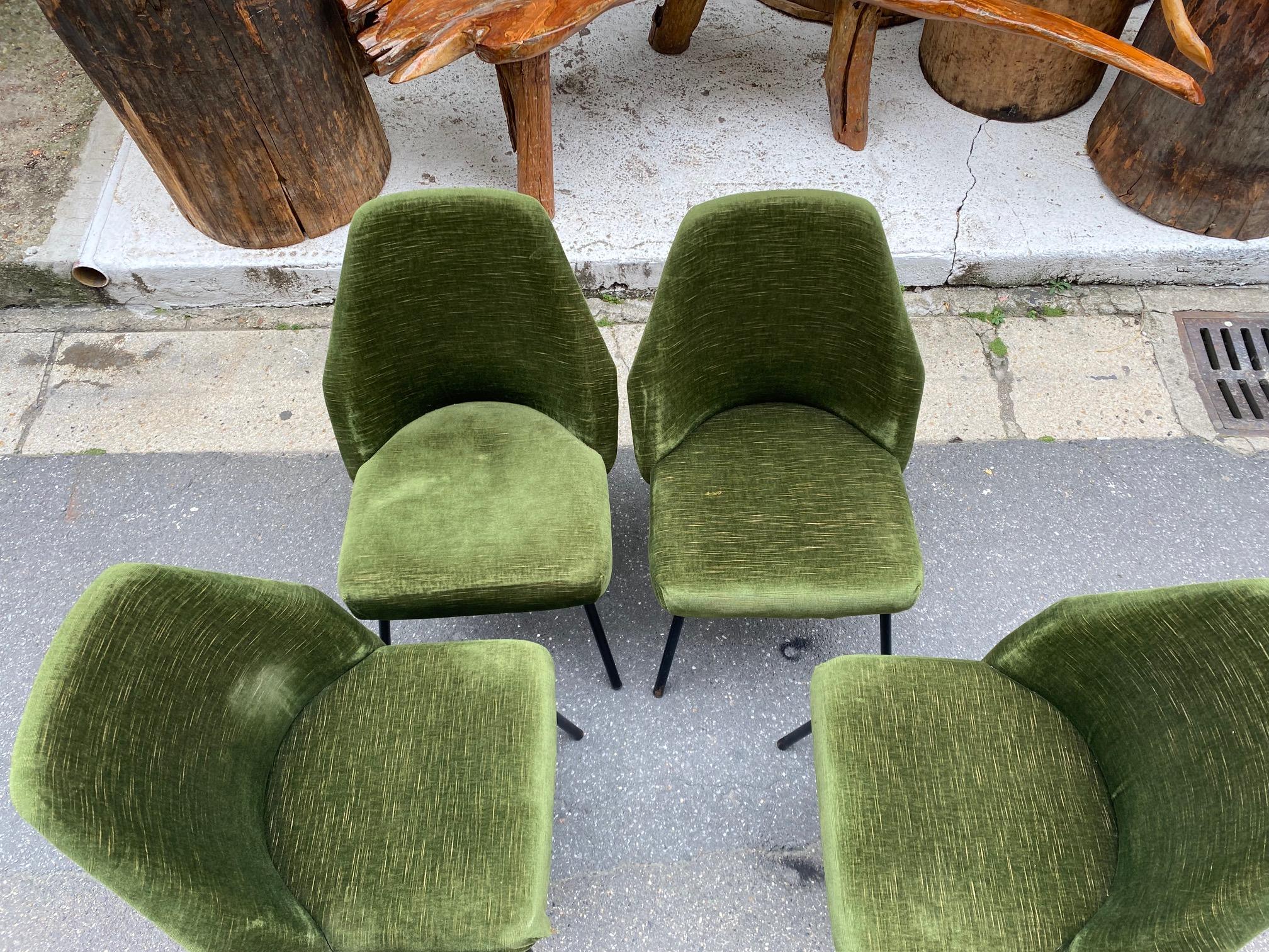 Metal Set of four Campanula Chairs by Carlo Pagani for Arflex, Italy, 1950s For Sale