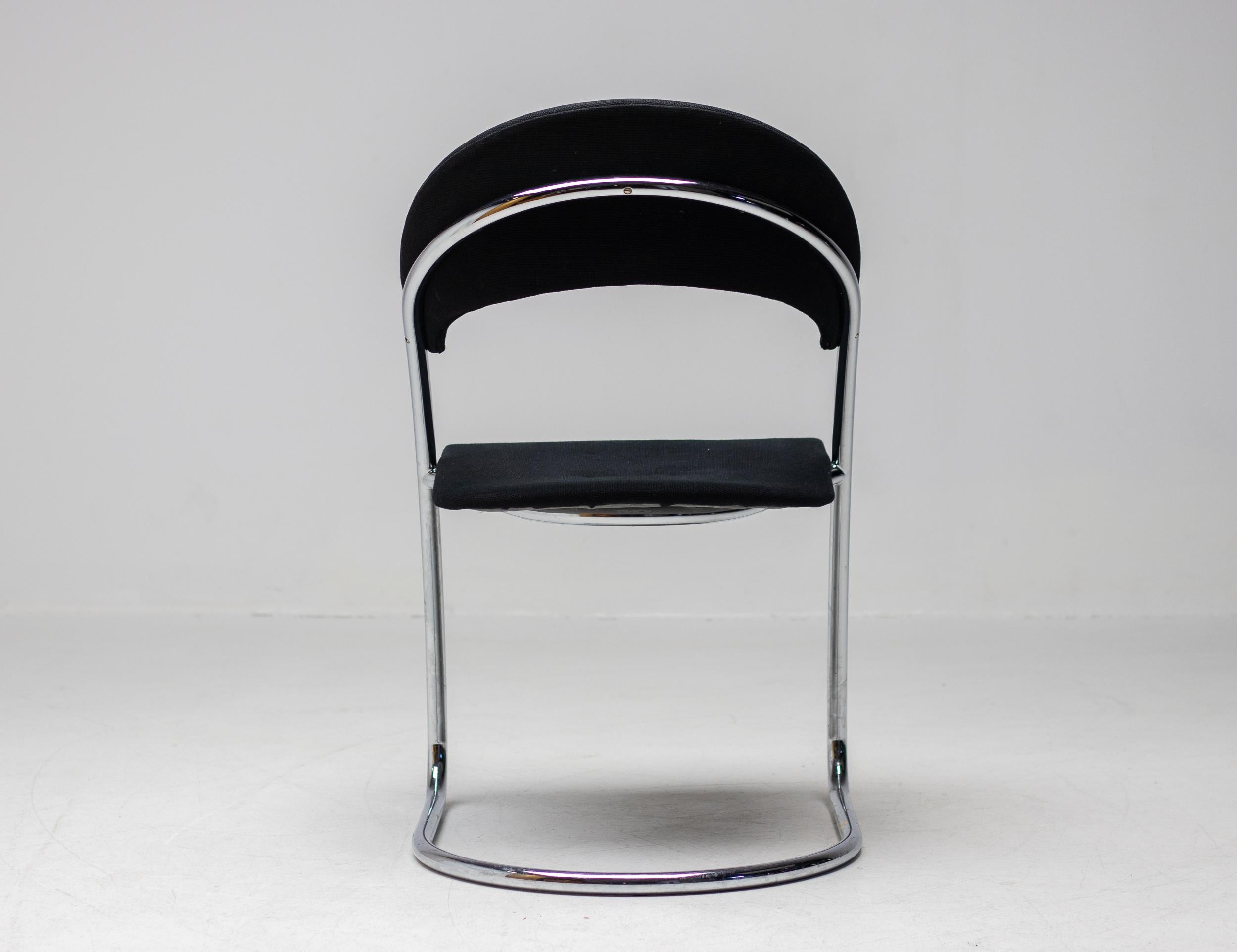 Satz von vier freitragenden Stühlen Thonet Bauhaus Modell ST14 von Hans Luckhardt (Stahl)