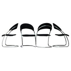 Retro Set of Four Cantilevered Chairs Thonet Bauhaus Model ST14 by Hans Luckhardt