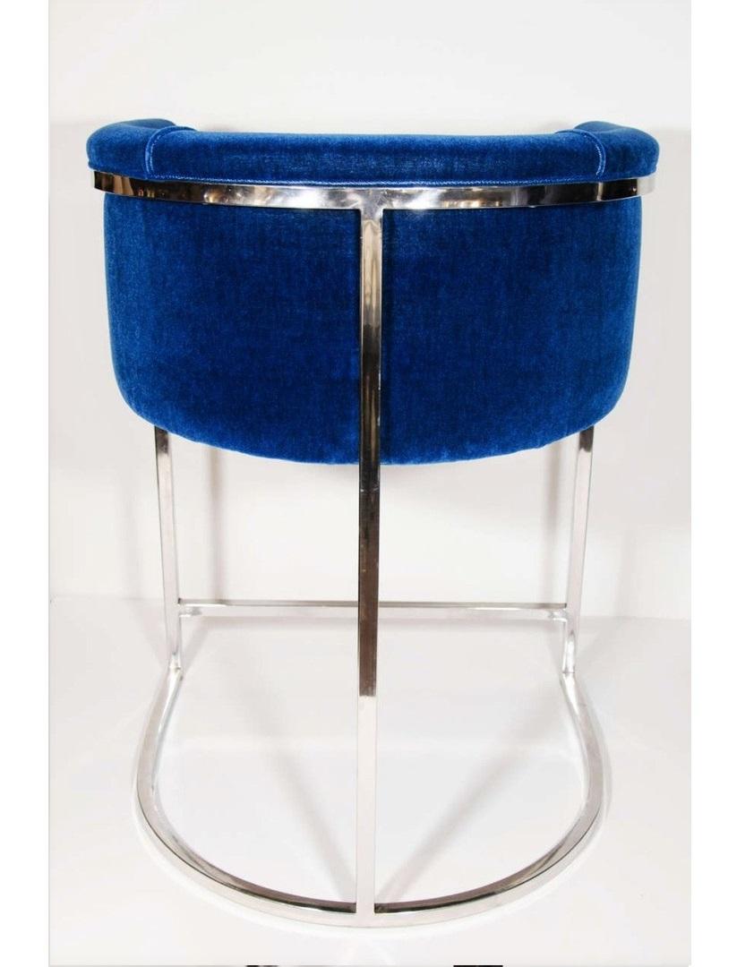 American Set of Four Cantilevered Milo Baughman Style Chrome Bar Stools For Sale
