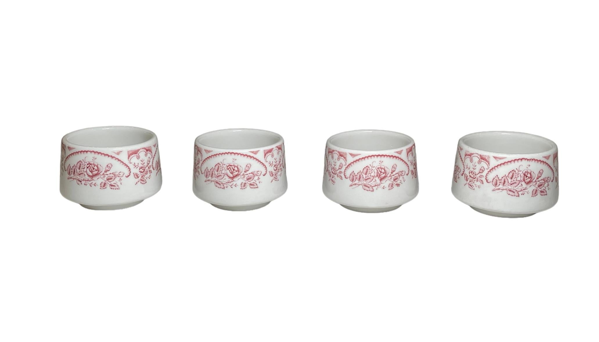 Machine-Made Set of Four Caribe China Coffee / Hot Chocolate Cup For Sale