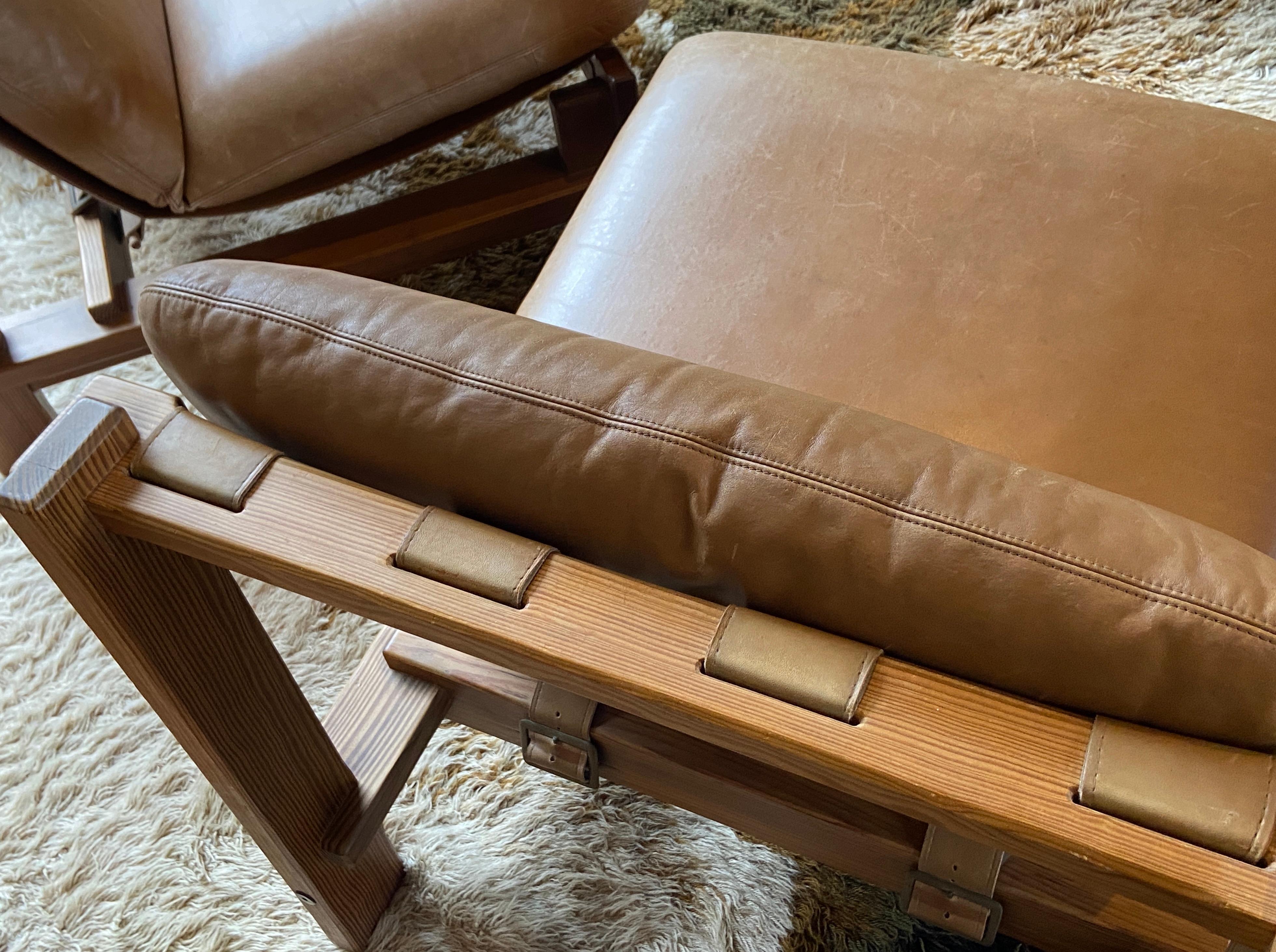 Ensemble de quatre chaises longues en pin brutaliste et cuir Carl Straub - canapé sectionnel en vente 5