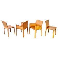 Lot de quatre chaises Cassina Cab Designées par Mario Bellini 1978 en cuir Nature