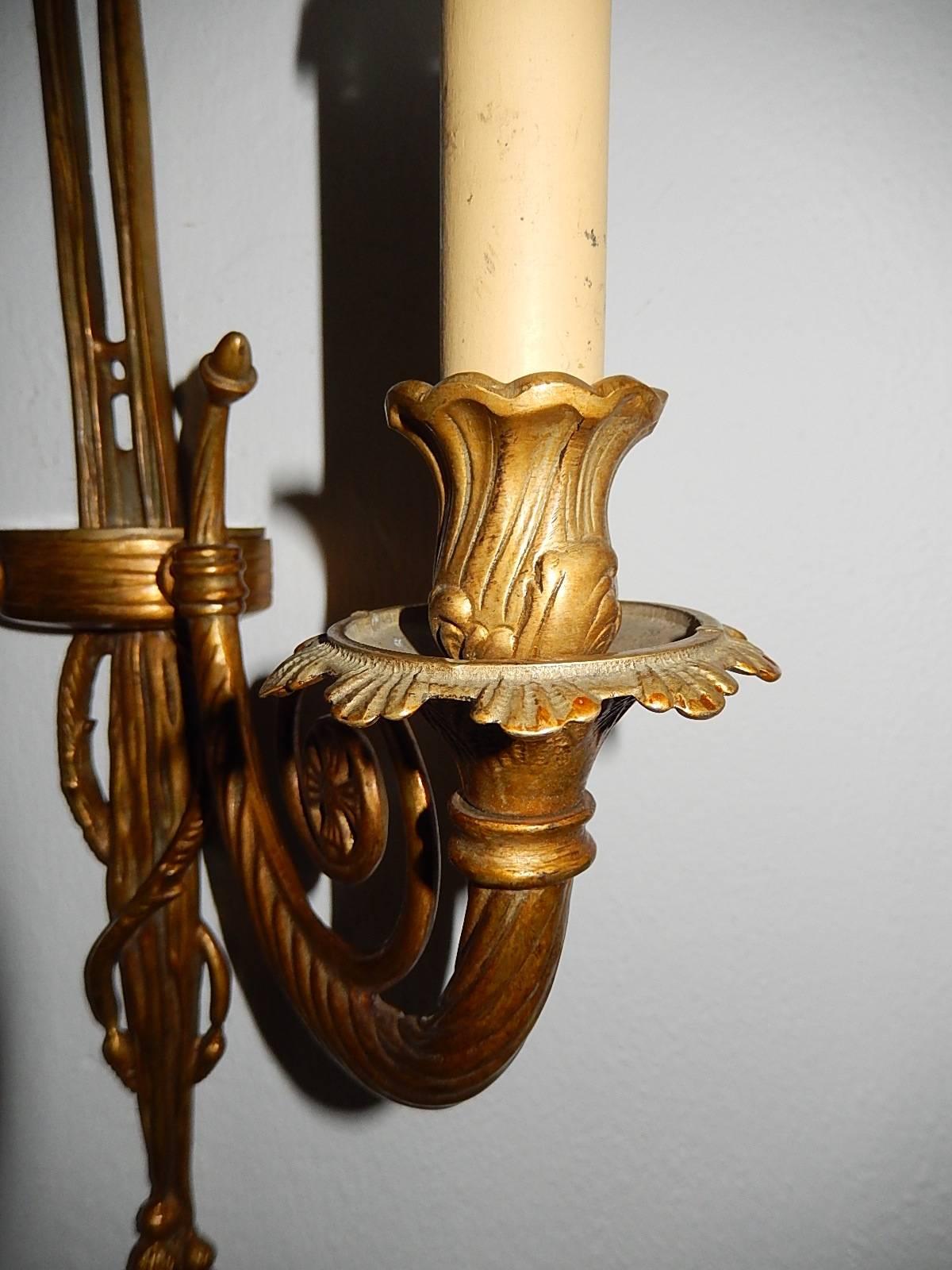 Set of Four Cast Bronze Bows and Tassels Sconces, circa 1900 For Sale 3