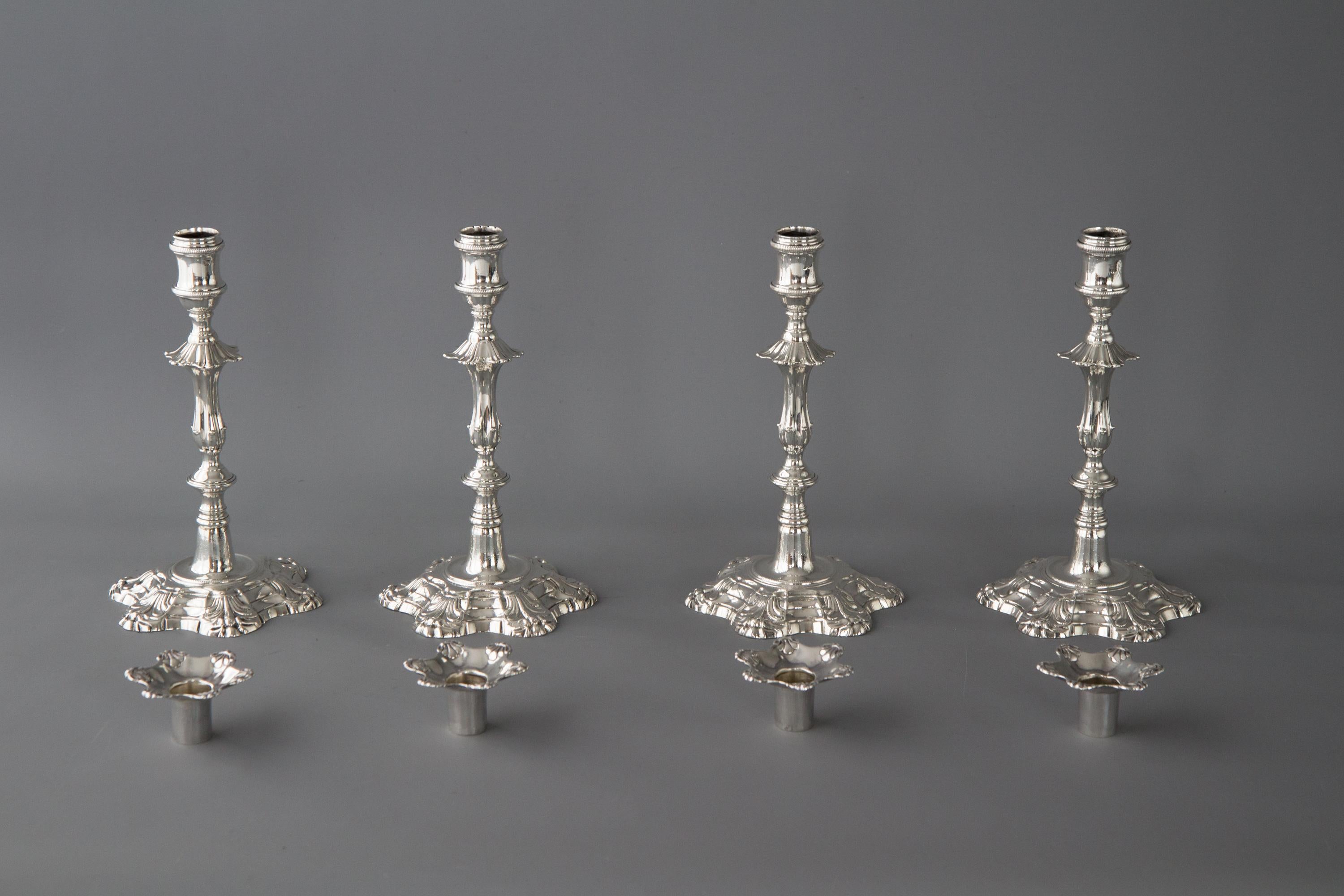 Set of Four Cast Silver Table Candlesticks, London, 1762 In Excellent Condition In Cornwall, GB