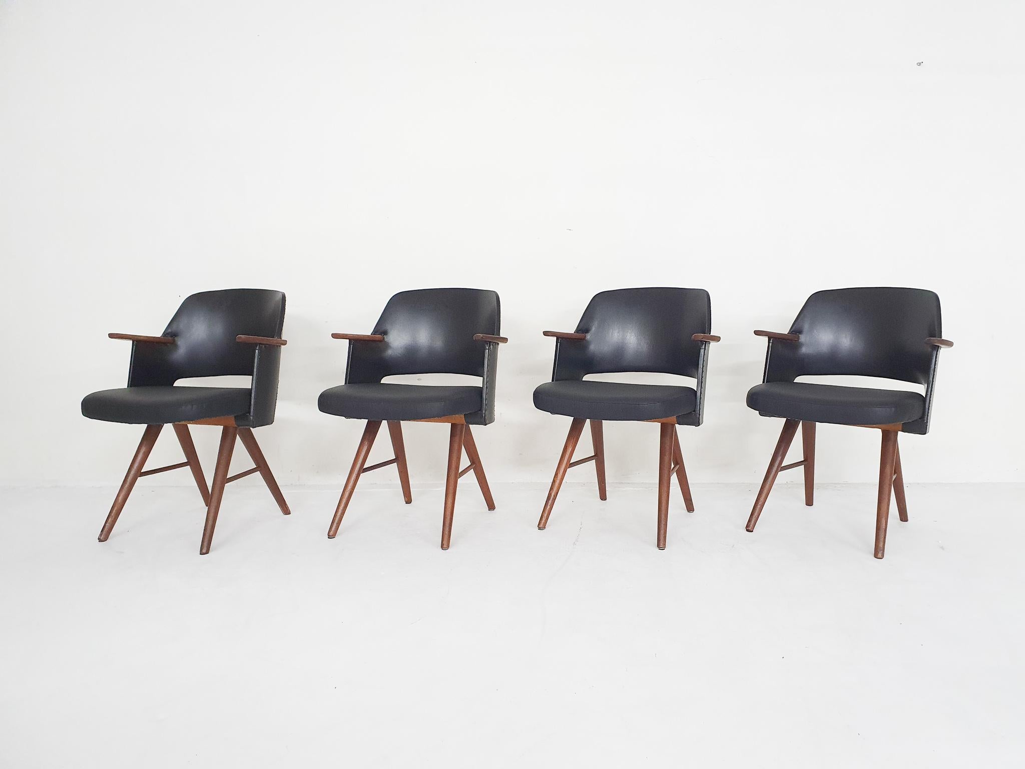 Mid-Century Modern Ensemble de quatre chaises de salle à manger Cees Braakman pour Pastoe modèle FT30, Pays-Bas  en vente