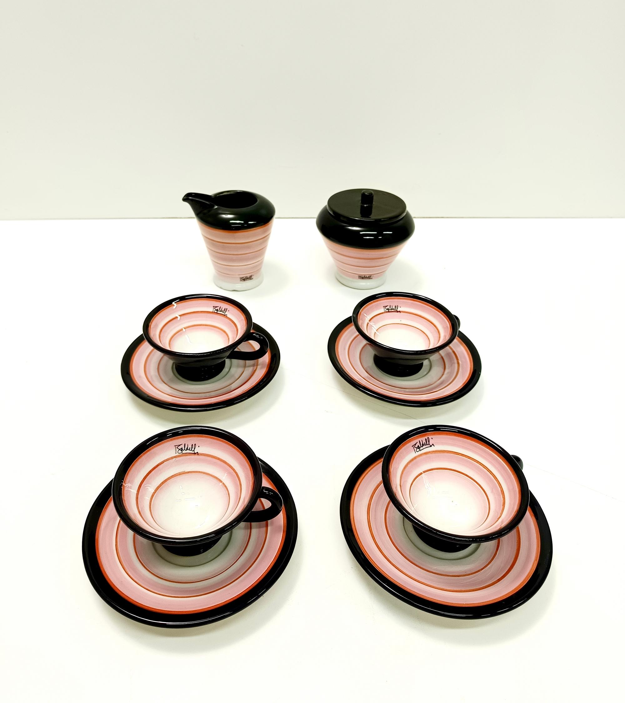 Juego de cuatro tazas de café de cerámica de Baldelli con lechera y azucarero, Italia Italiano en venta