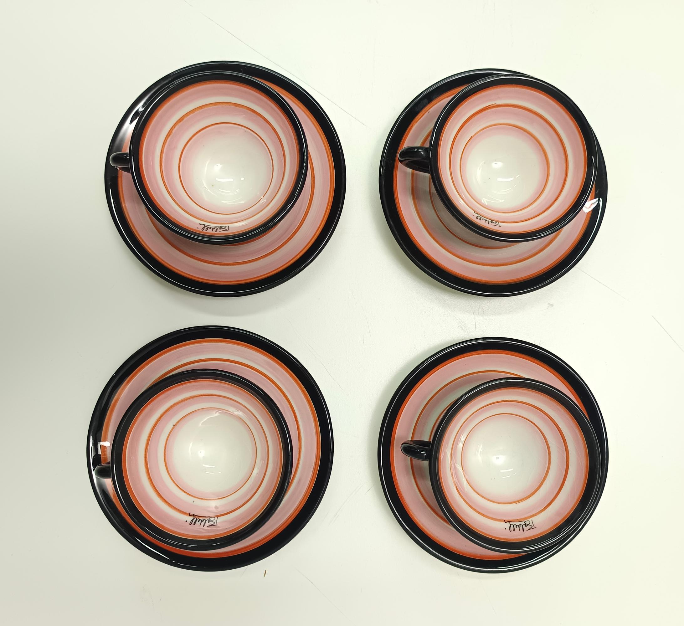 Juego de cuatro tazas de café de cerámica de Baldelli con lechera y azucarero, Italia finales del siglo XX en venta