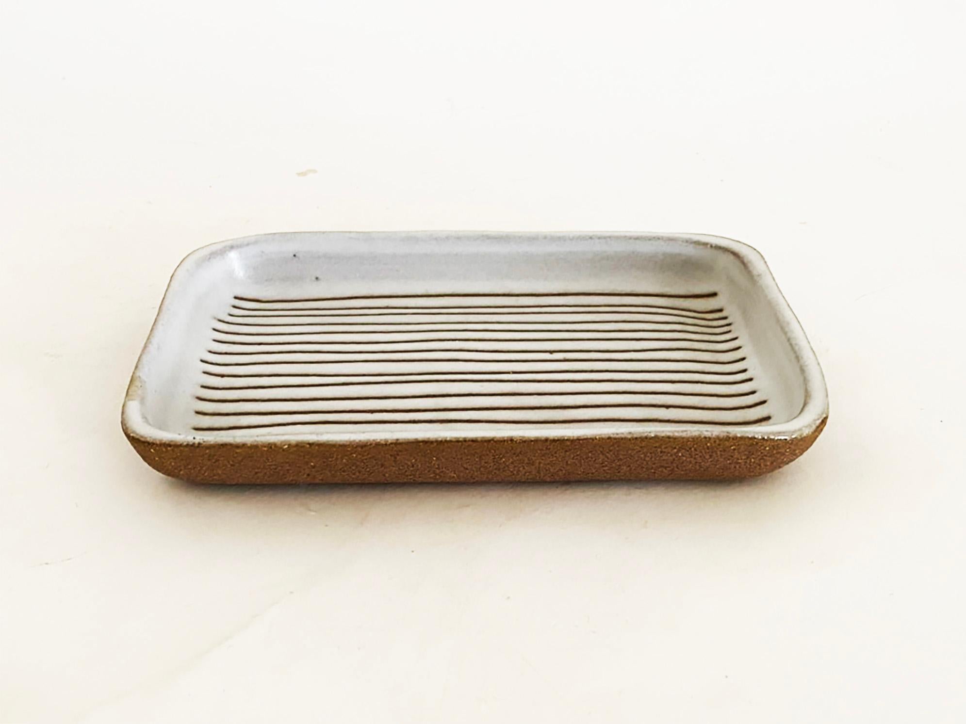 Set of Four Ceramic Trinket Vide Poche Trays by Gordan and Jane Martz For Sale 6