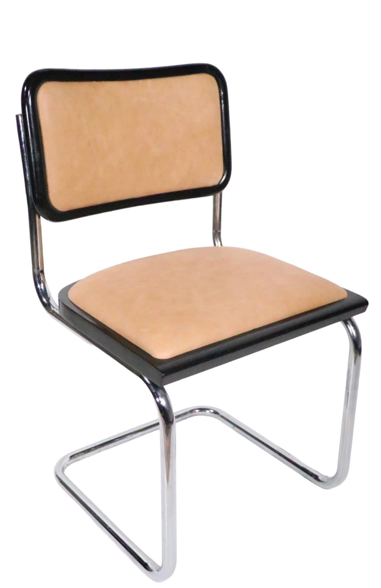 Ensemble de quatre chaises Cesca fabriquées en Italie et conçues par Breuer vers 1970 en vente 3