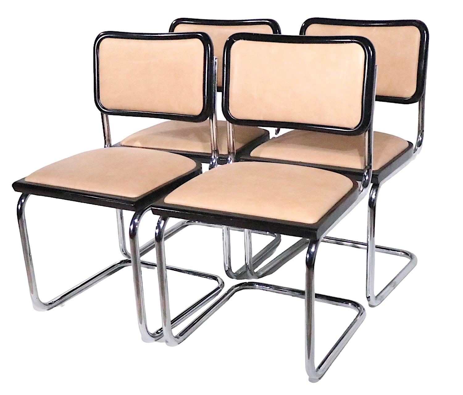 Ensemble de quatre chaises Cesca fabriquées en Italie et conçues par Breuer vers 1970 en vente 5